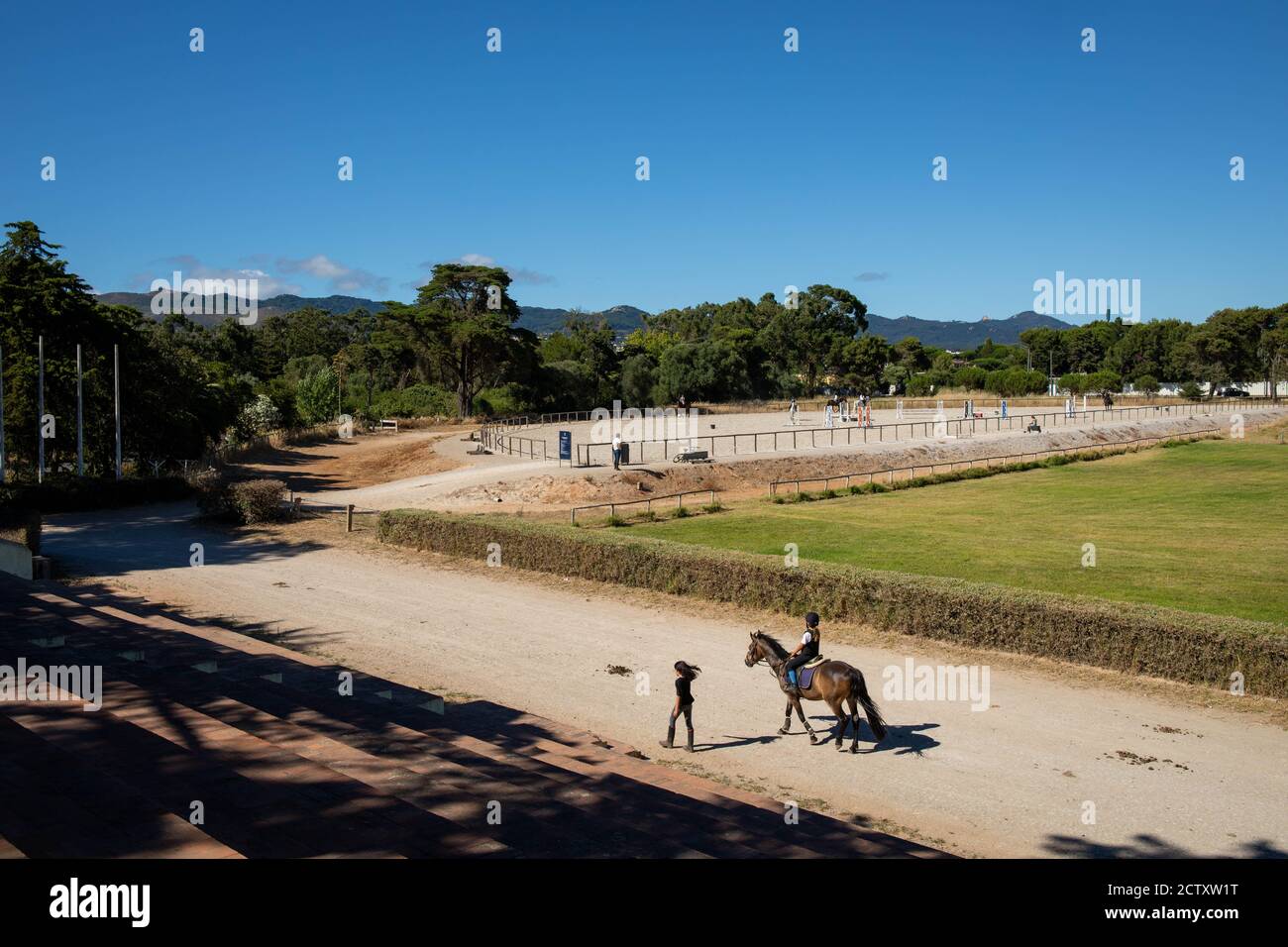 Centro Equitazione nel resort Quinta da Marinha originale situato all'interno del Parco Naturale Sintra - Cascais, Patrimonio Mondiale dell'Umanita' dell'UNESCO, in Portogallo. Foto Stock