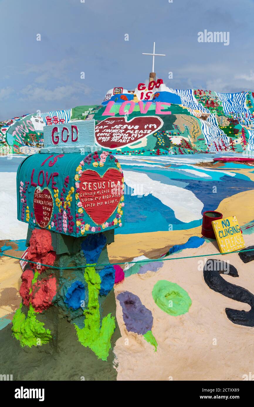 Salvation Mountain, Slab City, Salton Sea, California, Stati Uniti Foto Stock
