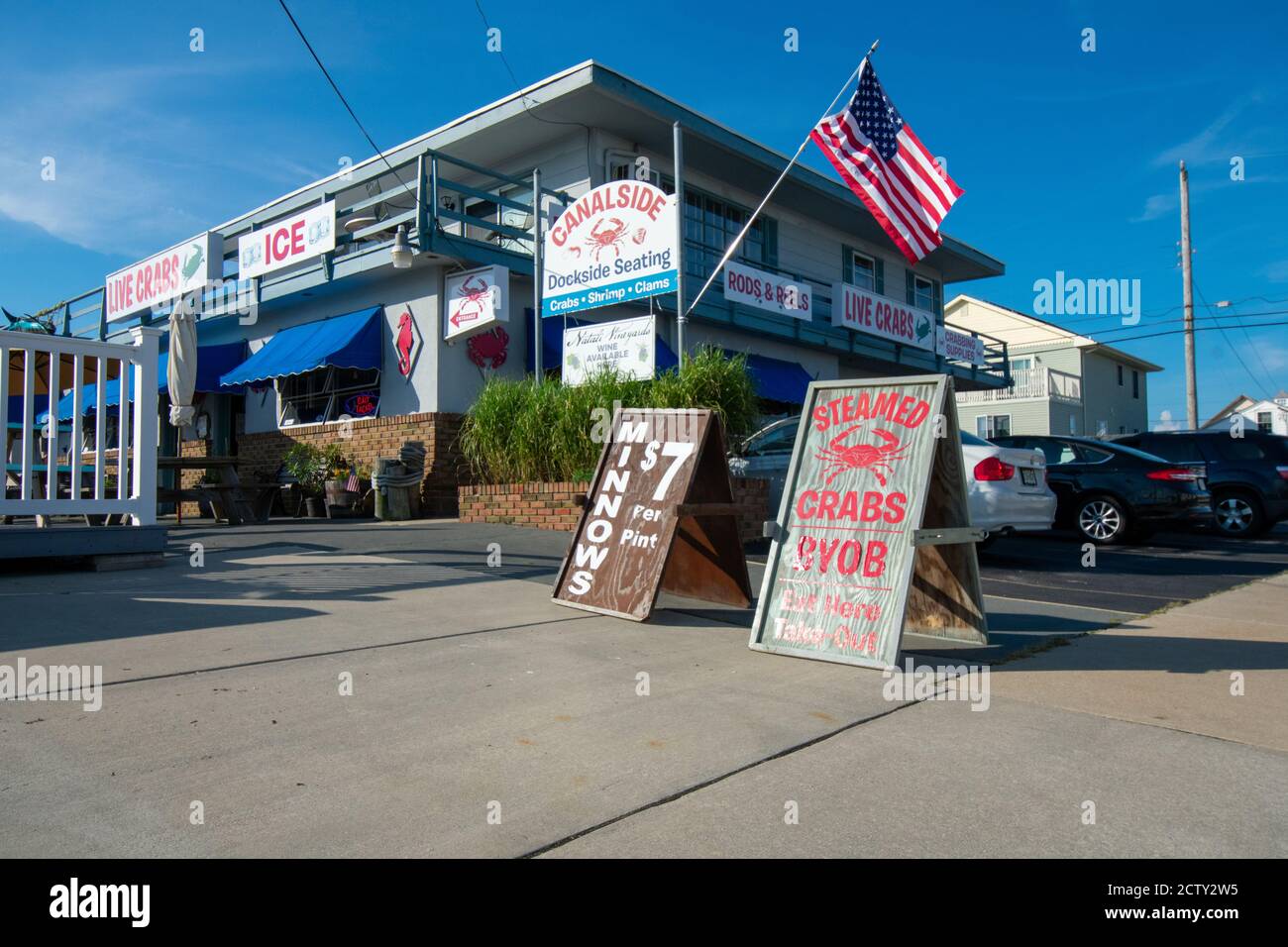 Un piccolo negozio locale di granchi sulla baia a Wildwood New Jersey Foto Stock