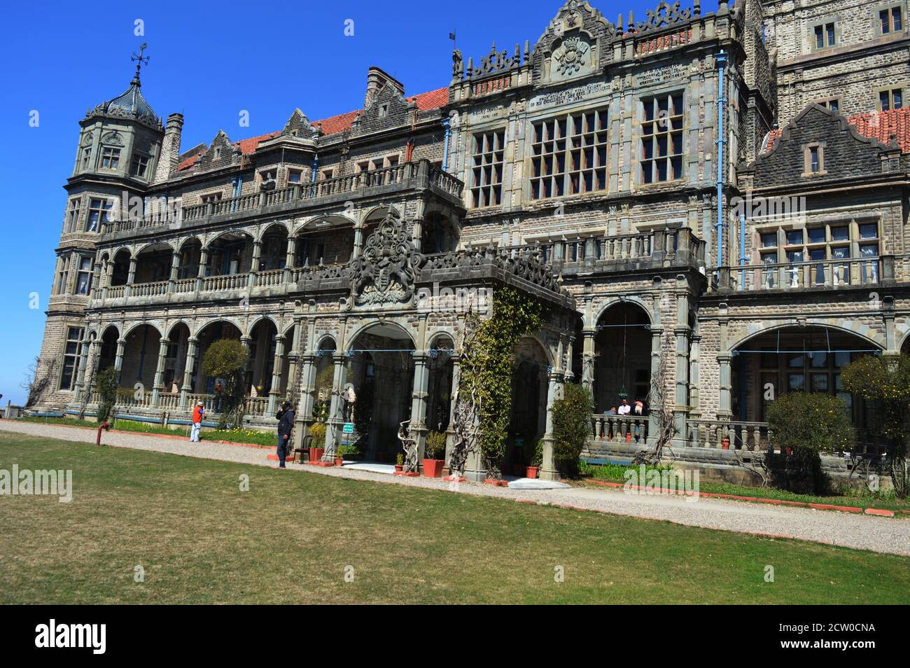L'Istituto di studi avanzati a Shimla, noto anche come Videregal Lodge, casa di Lord Dufferin costruito in Indo - architettura in stile gotico, selettivo Foto Stock