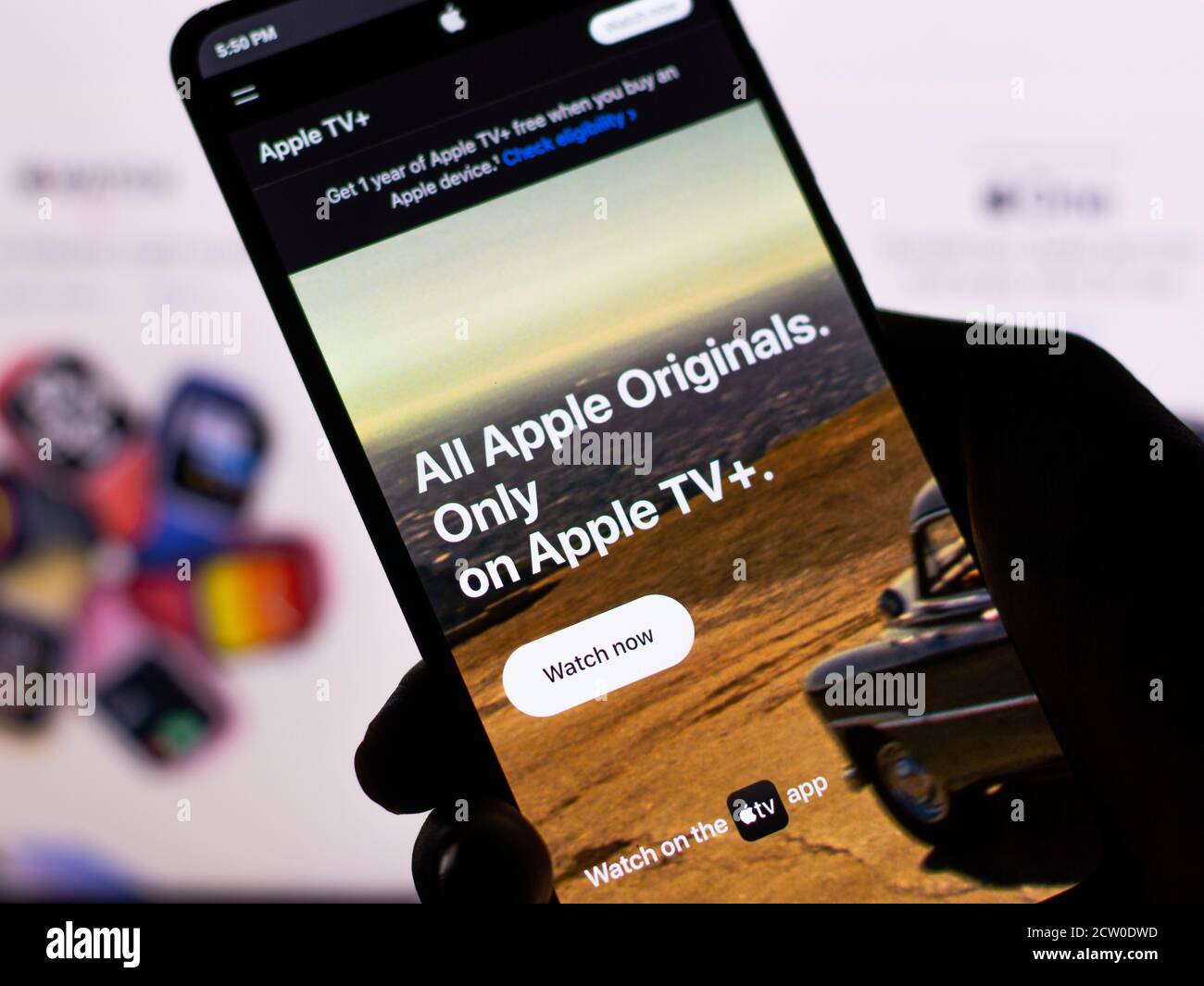Assam, india - 24 settembre 2020 : logo Apple TV sull'immagine di stock dello schermo del telefono. Foto Stock