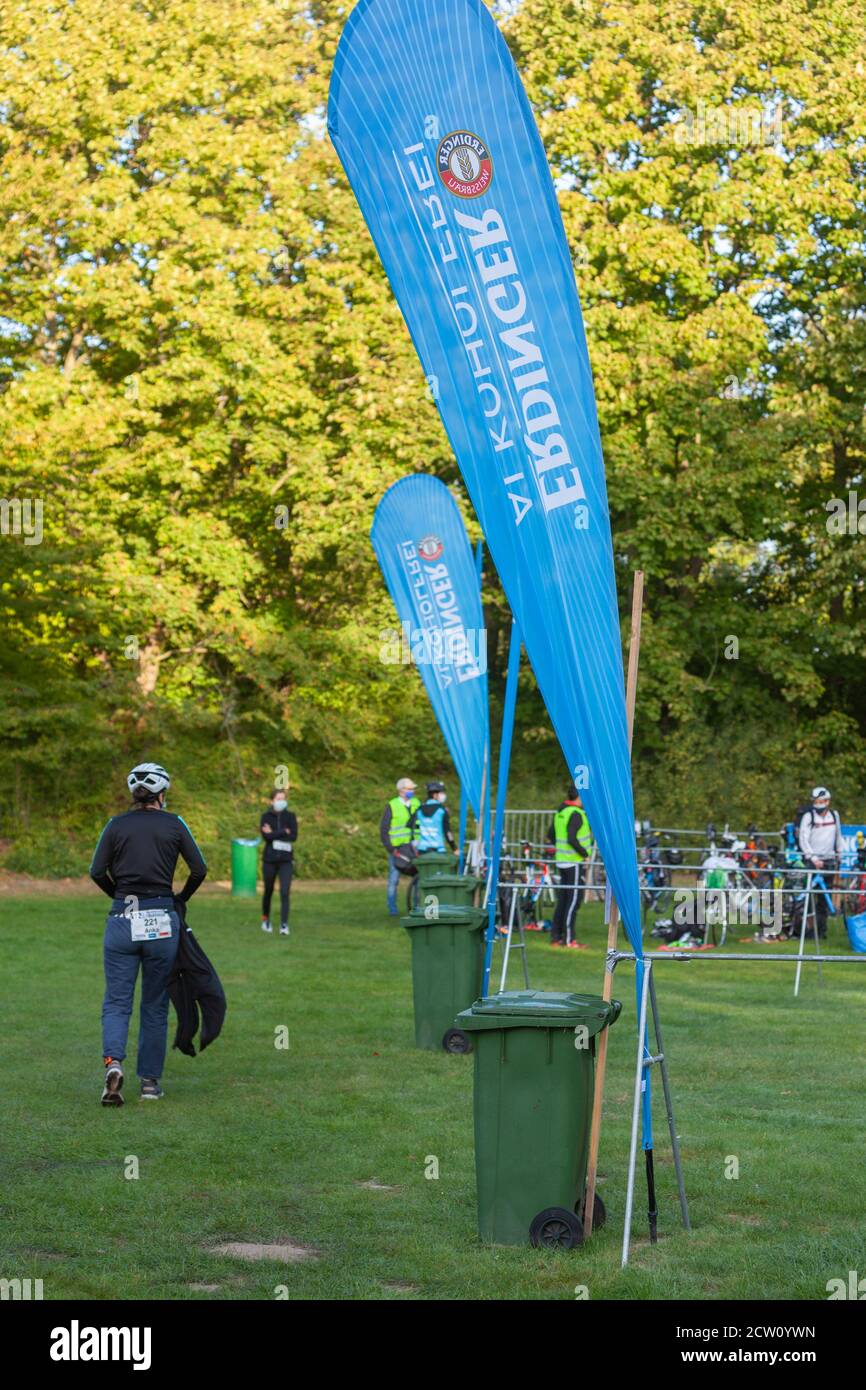 Ratingen/Germania/ Renania Settentrionale-Vestfalia - Settembre 20: 12° Stadtwerke Ratingen Triathlon un evento storico Foto Stock