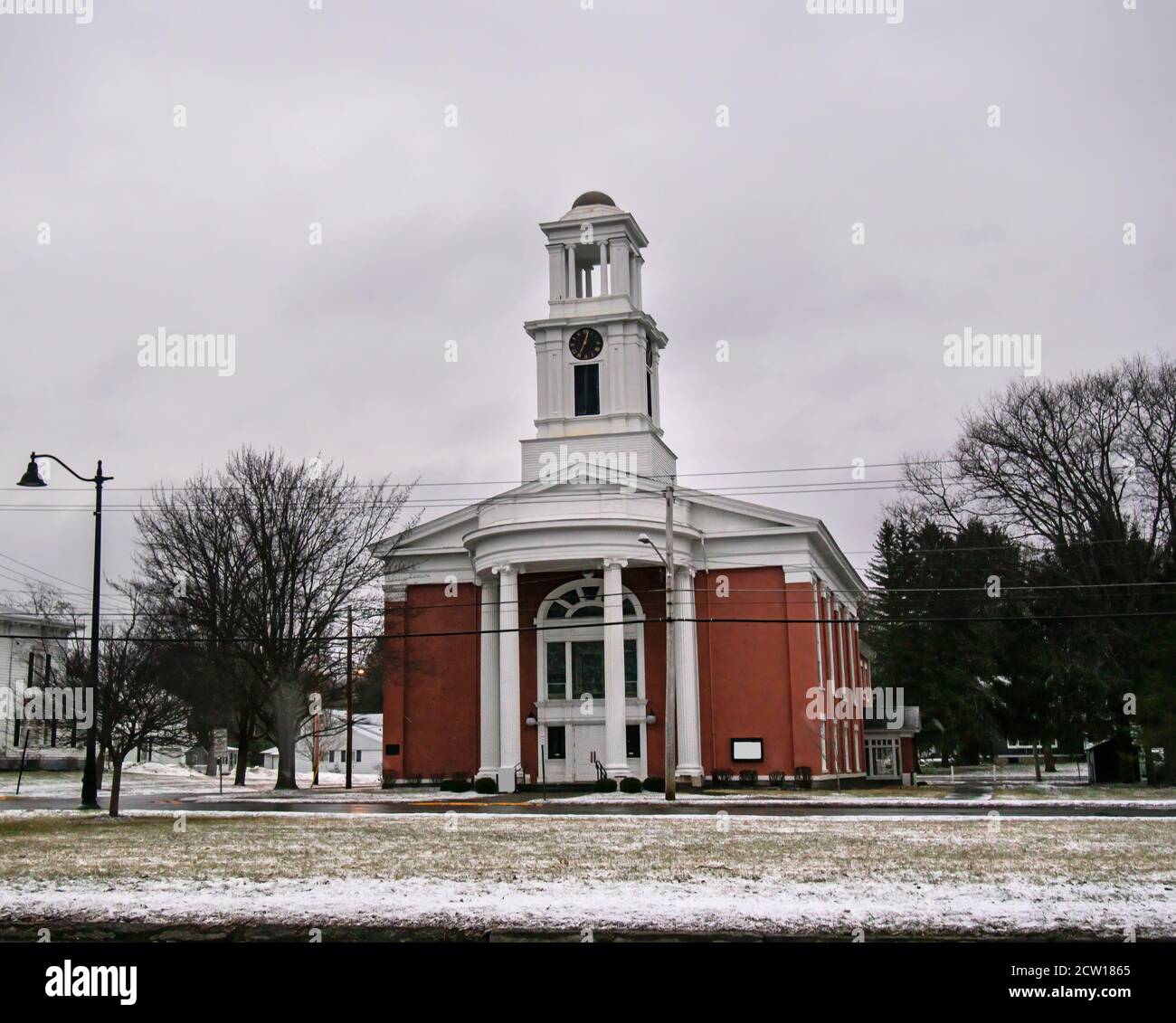 Chiesa in una mattina di primo inverno a Hamilton, New York Foto Stock