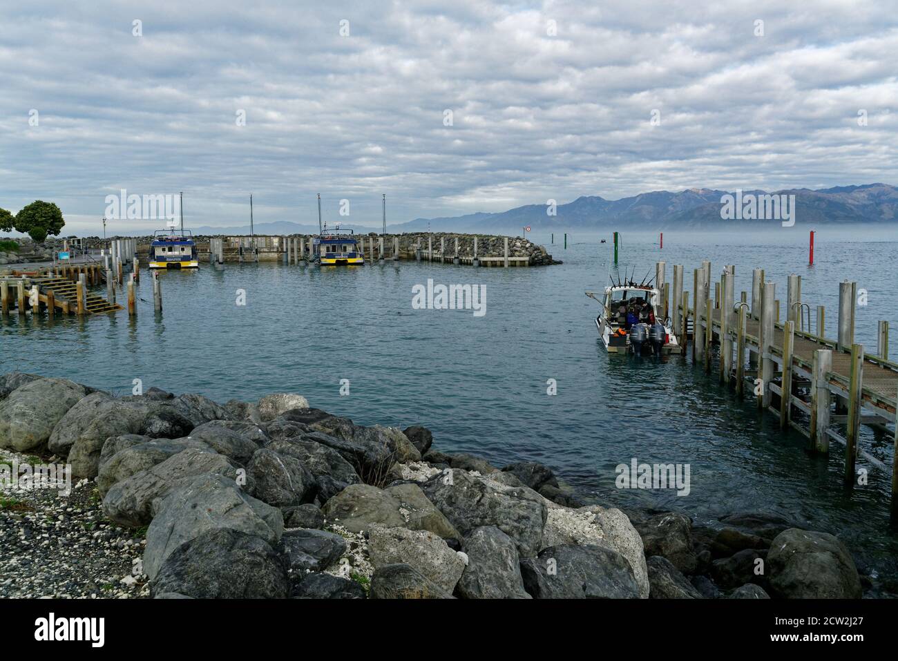 Kaikoura, Distretto di Kaikoura/Nuova Zelanda - 22 Agosto 2020: Porto della Baia del Sud, Kaikoura, isola del Sud, Nuova Zelanda. Foto Stock
