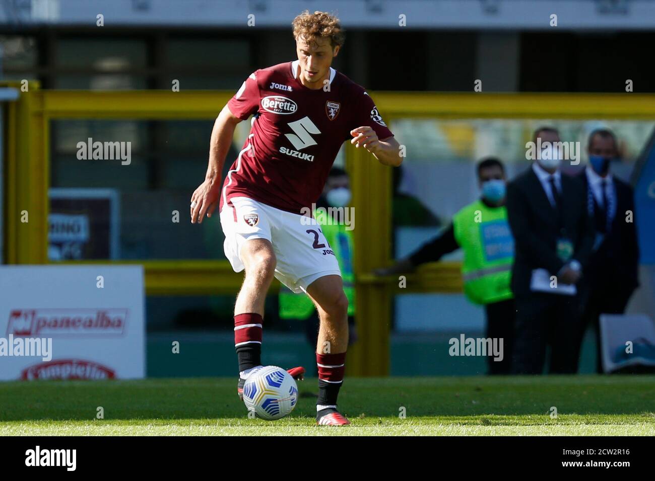 Mergim Vojvoda (Torino FC) durante Torino vs Atalanta, Calcio italiano Serie A match, Torino, Italia, 26 set 2020 Foto Stock