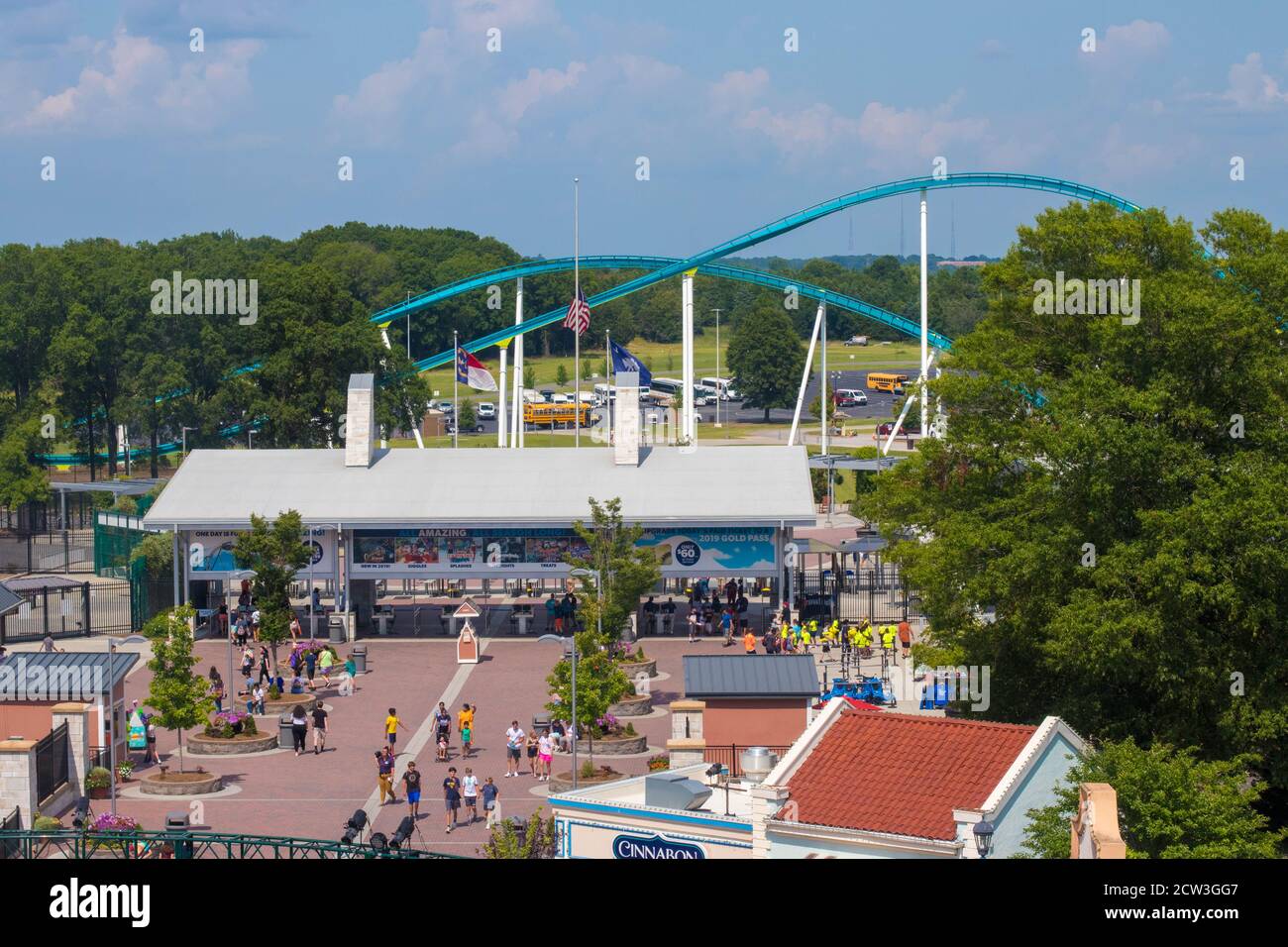 Carowinds, Stati Uniti d'America - 19 agosto 2019. Attrazione Fury 325 nel parco a tema Carowinds il 19 agosto 2019 a Charlotte, Carolina del Nord, USA Foto Stock