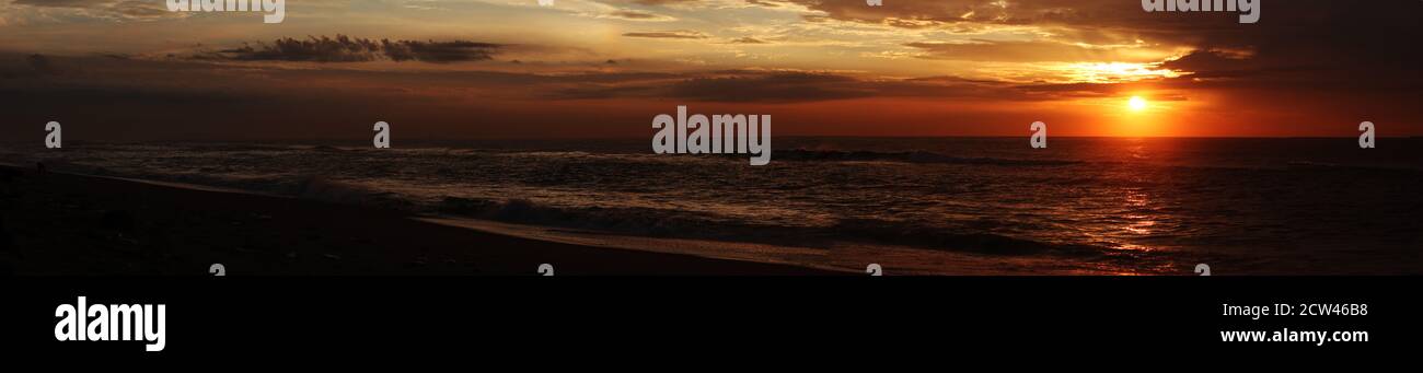 Spiaggia panoramica albe Foto Stock