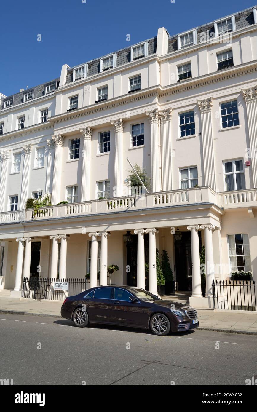 Upper Belgrave Street stucco Terrace, Belgravia, Londra, Regno Unito Foto Stock
