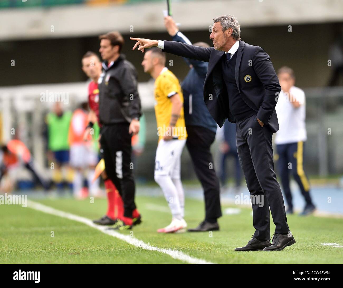 Pescara, Italia. 27 Settembre 2020. Il capo allenatore Luca Gotti di Udinese durante la Serie A match tra Hellas Verona e Udinese allo Stadio Marcantonio Bentegodi, Verona, Italia, il 27 settembre 2020. Foto di Simone Ferraro. Credit: UK Sports Pics Ltd/Alamy Live News Foto Stock