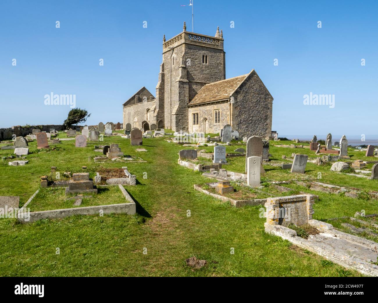 Vecchia chiesa di San Nicola, una chiesa dismessa ma ancora consacrata A Uphill Weston super Mare Somerset UK Foto Stock