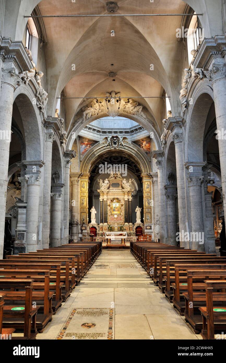 Italia, Roma, interno della chiesa di Santa Maria del Popolo Foto Stock