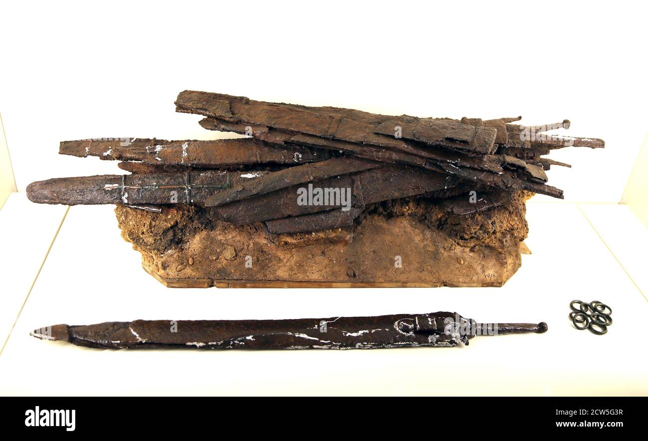 Magazzino di spade di ferro, 2 °-1 ° secolo. BC. Neapolis di Emporion. Museo Archeologico della Catalogna, Barcellona, Spagna. Foto Stock