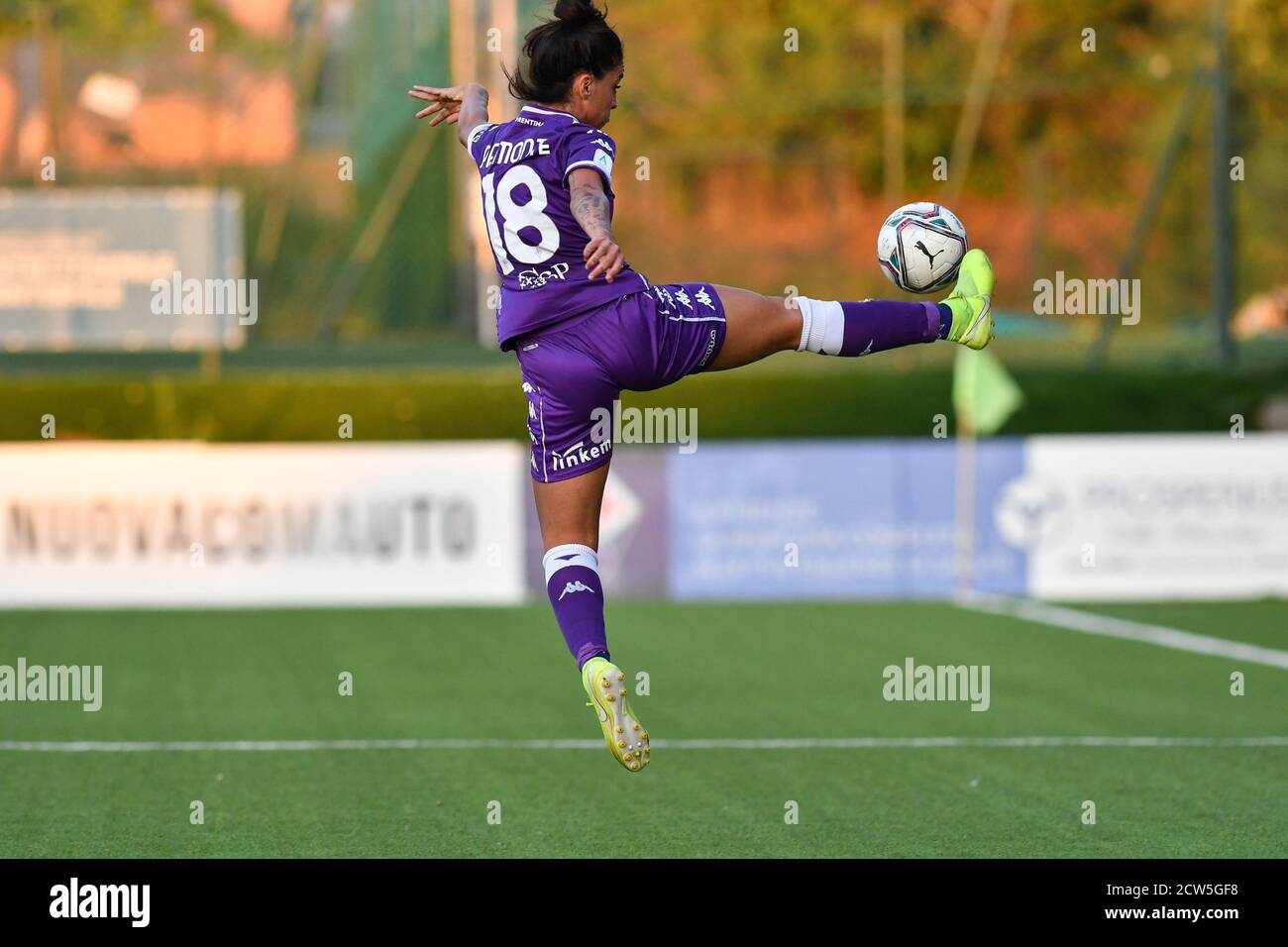 Martina Piemonte (Fiorentina Femminile) durante ACF Fiorentina Femminile vs Florentia San Gimignano, Campionato Italiano di Calcio Serie A Donna, Florenc Foto Stock