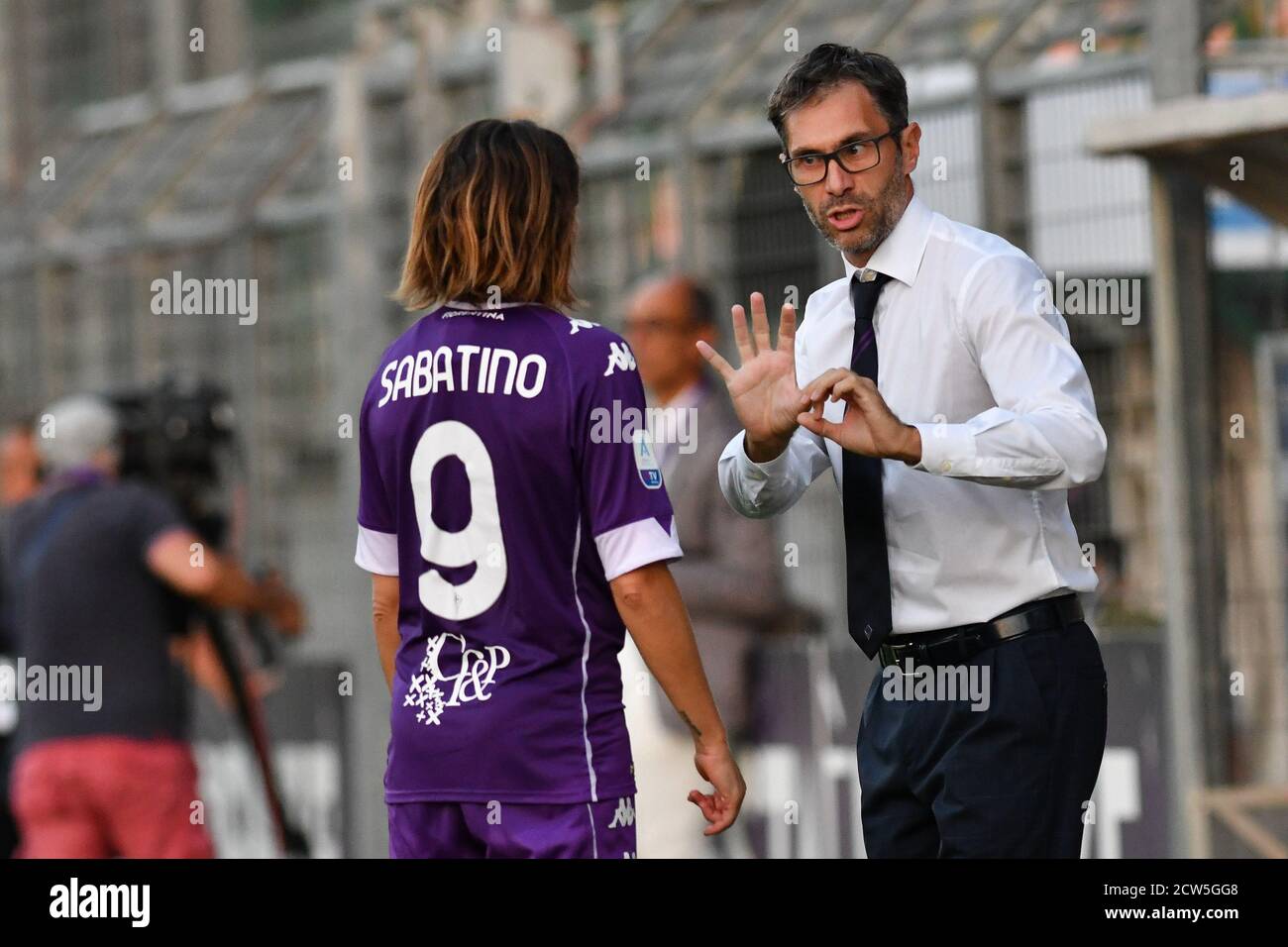 Antonio Cincotta (Head Coach Fiorentina Femminile), Daniela Sabatino (Fiorentina Femminile) durante ACF Fiorentina Femminile vs Florentia San Gimignano Foto Stock