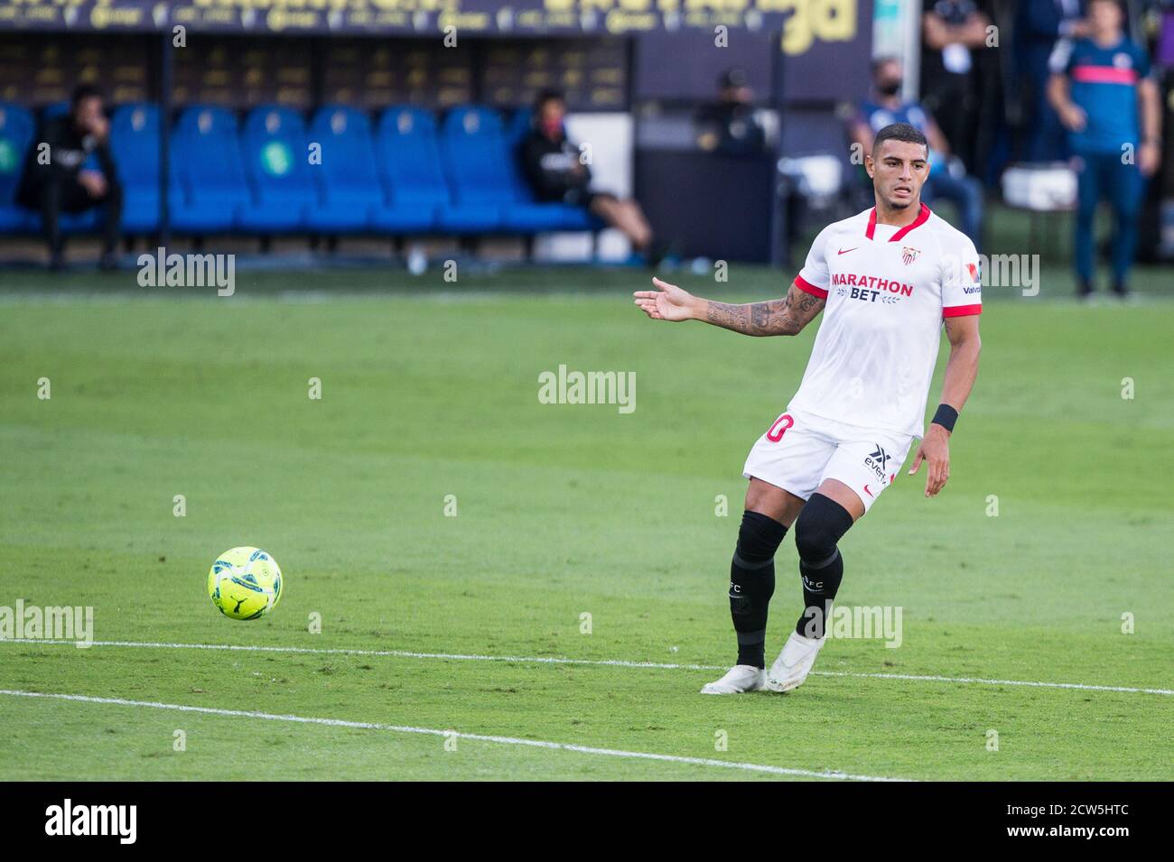 Diego Carlos di Siviglia durante il campionato spagnolo la Liga partita di calcio tra Cadiz Club Futbol e Sevilla Club de Futbol il 27 settembre 2020 allo stadio Ramon de Carranza di Cadice, Spagna - Foto Joaquin Corchero / Spagna DPPI / DPPI Credit: LM/DPPI/Joaquin Corchero/Alamy Live News Foto Stock