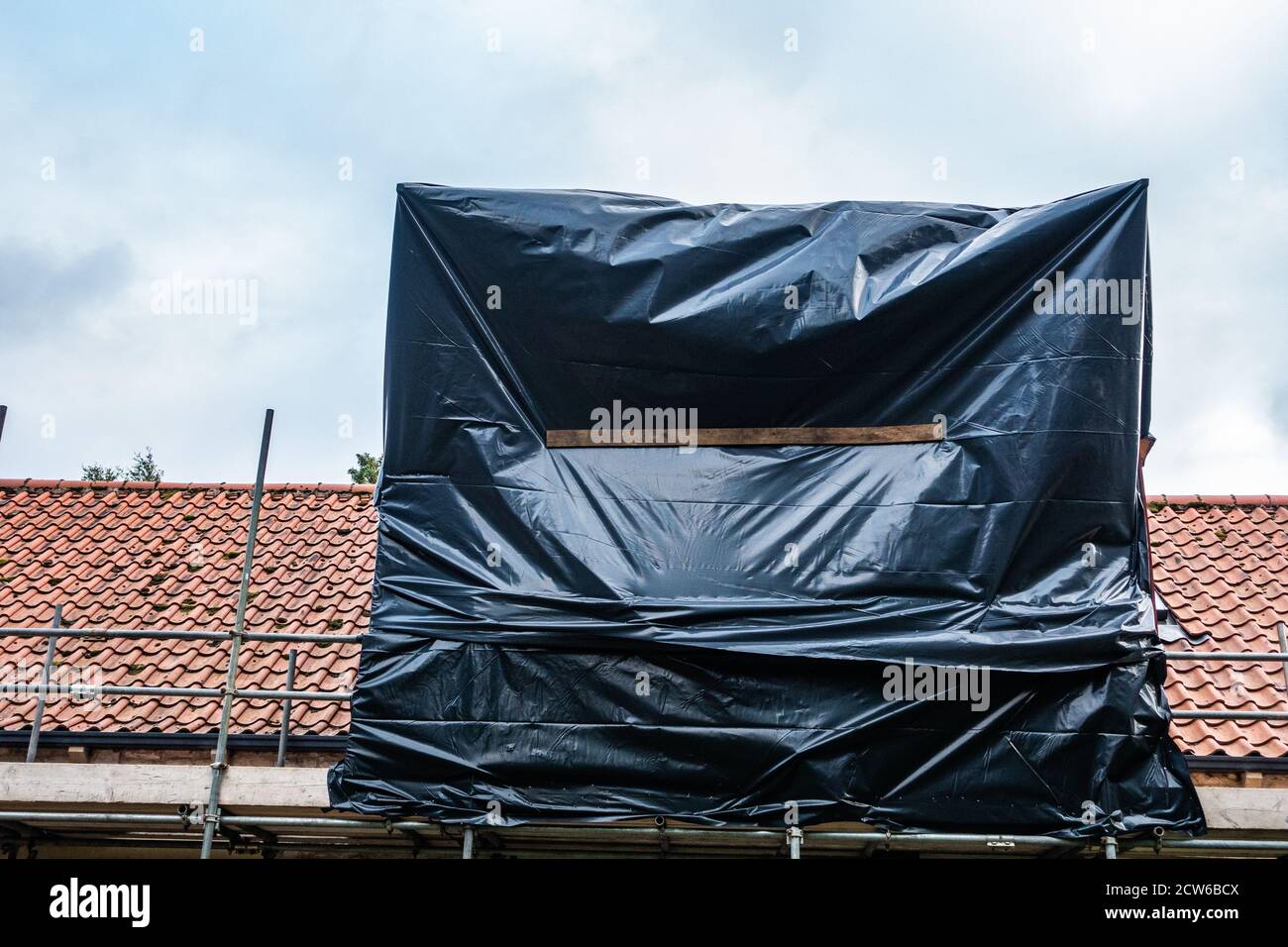 copertura temporanea del tetto per costruttori in casa Foto Stock