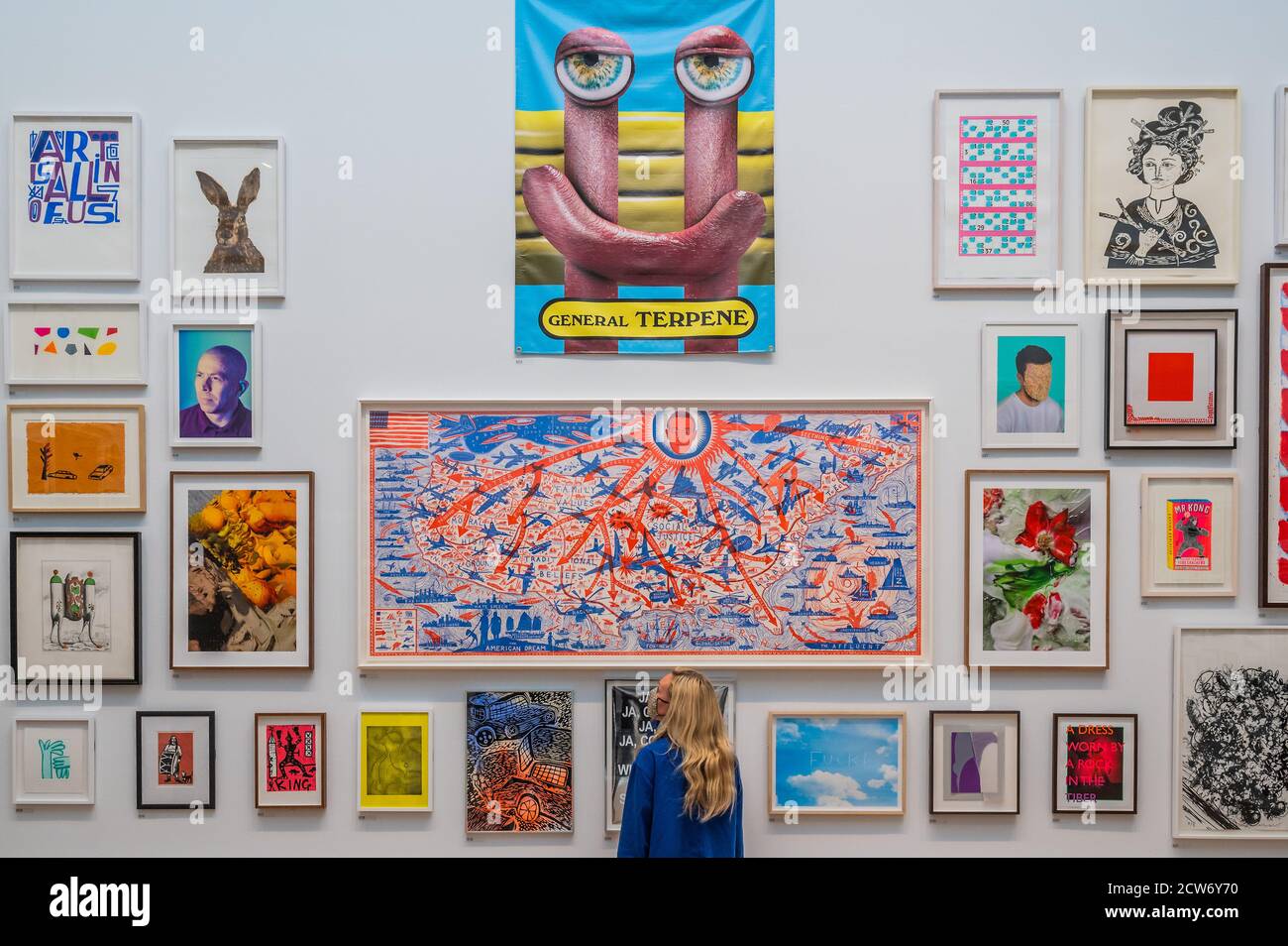 Londra, Regno Unito. 28 Settembre 2020. Il sogno Anericano di Grayson Perry, £35,000, e altre opere in Sala VII - la Royal Academy (RA) Estate (Inverno) Mostra 2020, che è stato ritardato a causa dell'impatto del blocco di Coronavirus. Credit: Guy Bell/Alamy Live News Foto Stock