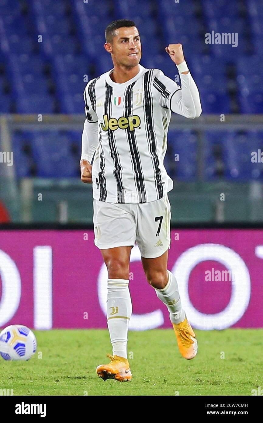 Cristiano Ronaldo della Juventus festeggia dopo aver segnato 1-1 gol durante Il campionato italiano Serie UNA partita di calcio tra AS Roma E Juventus FC Foto Stock