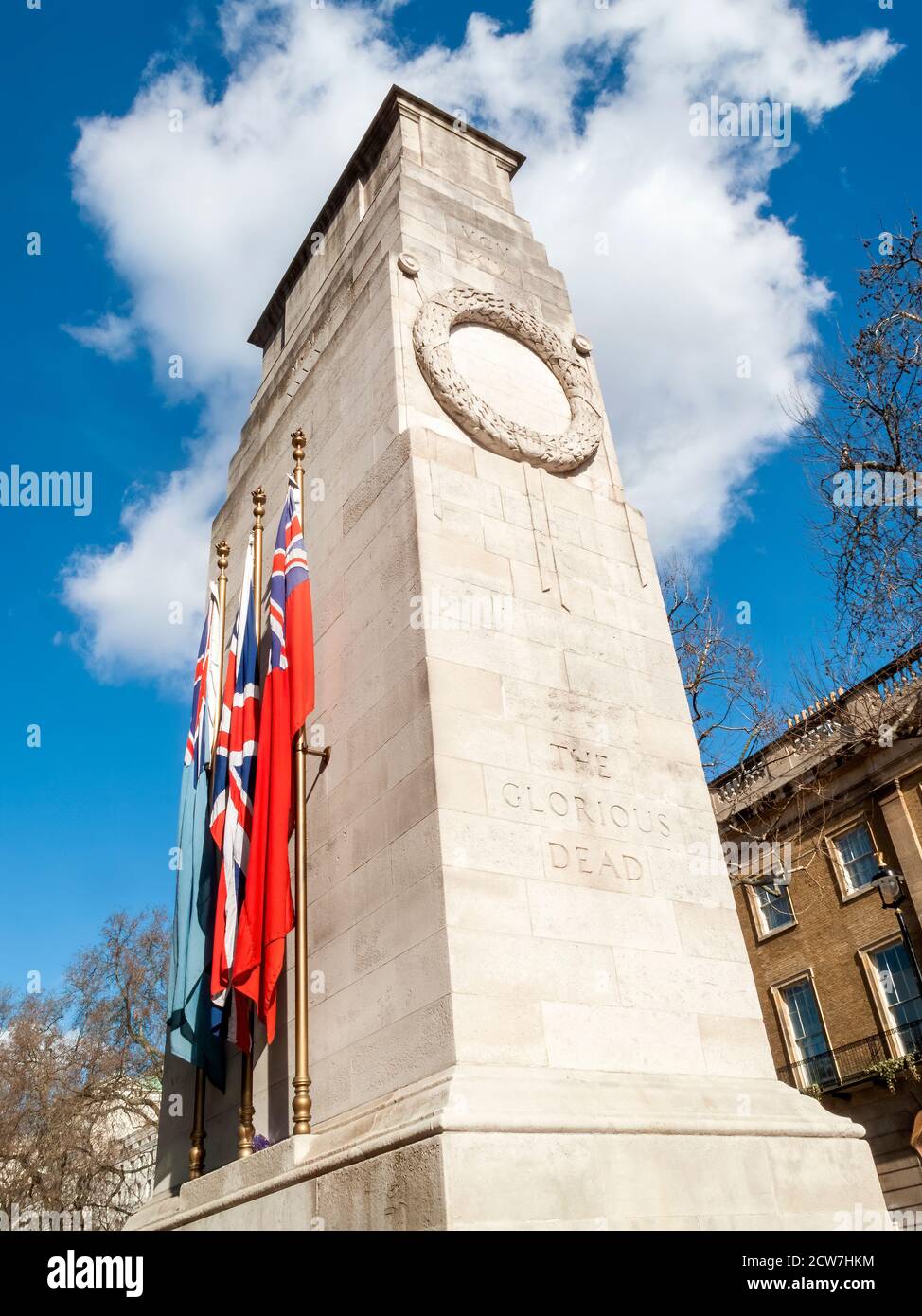 Londra, Inghilterra, Regno Unito, 1 marzo 2010 : il memoriale di guerra britannico Cenotafh a Whitehall per ricordare i morti in entrambe le guerre mondiali sulla remembrance Domenica whic Foto Stock