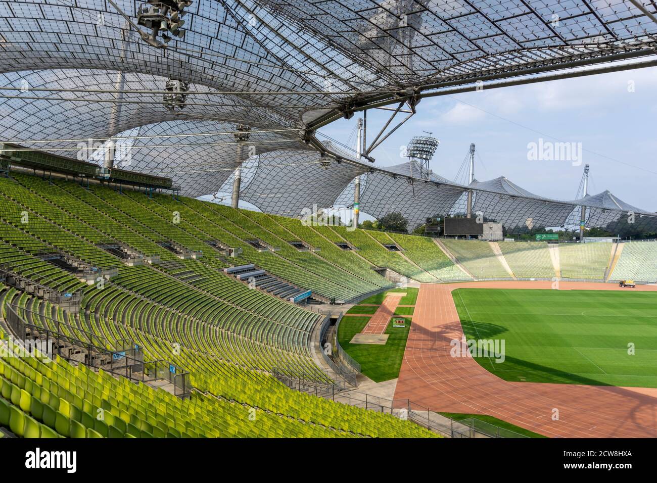 Monaco, Baviera / Germania - 17 settembre 2020: Vista dello stadio dei Giochi Olimpici 1972 di Monaco Foto Stock
