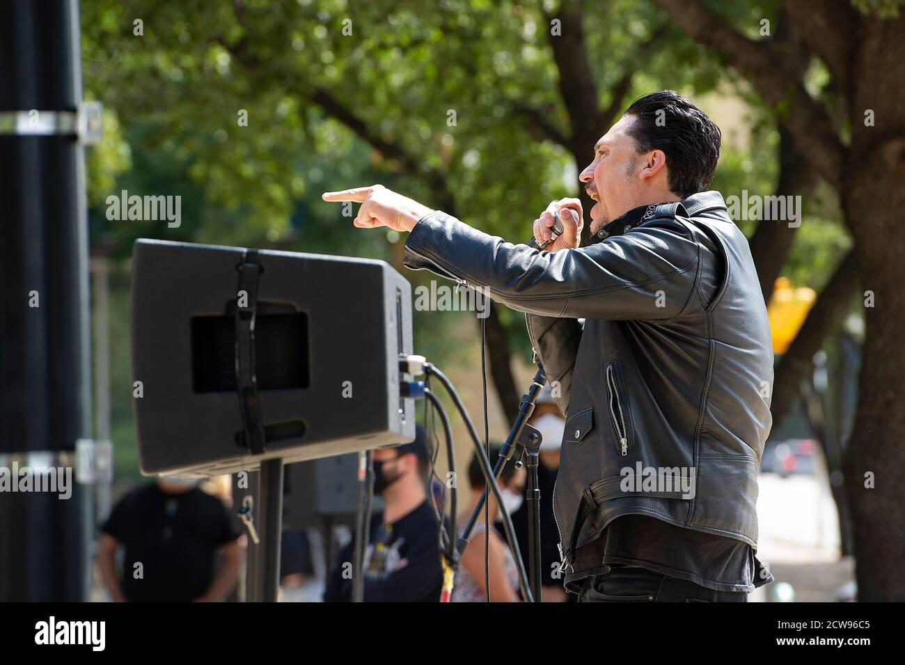 Austin, Texas, Stati Uniti. 28 Settembre 2020. Municipio di Austin. 28 Settembre 2020. Jesse Dayton un musicista americano che parla al come and Save IT Rally per i musicisti di Austin fuori dal municipio di Austin. Austin, Texas. Mario Cantu/CSM/Alamy Live News Credit: CAL Sport Media/Alamy Live News Foto Stock