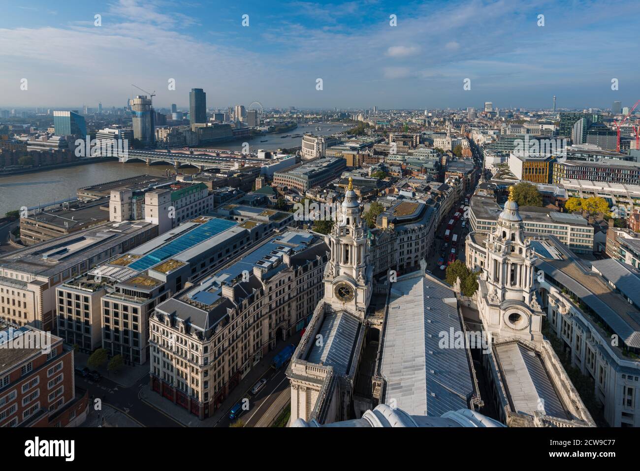 Vista di Londra dalla cattedrale di St Paul, Londra, Regno Unito Foto Stock