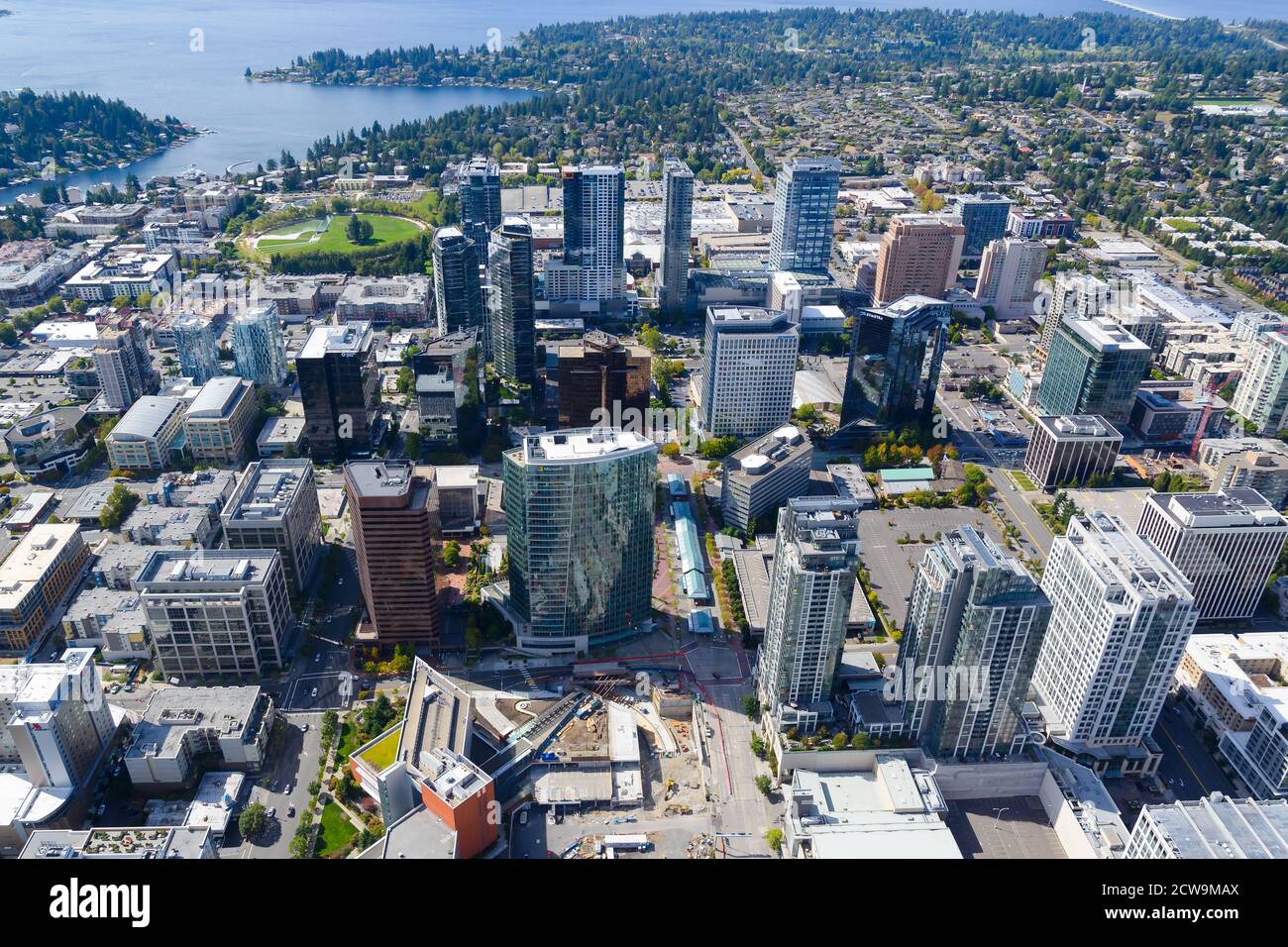 Vista aerea del centro di Bellevue nella King County, Washington state, Stati Uniti. Foto Stock