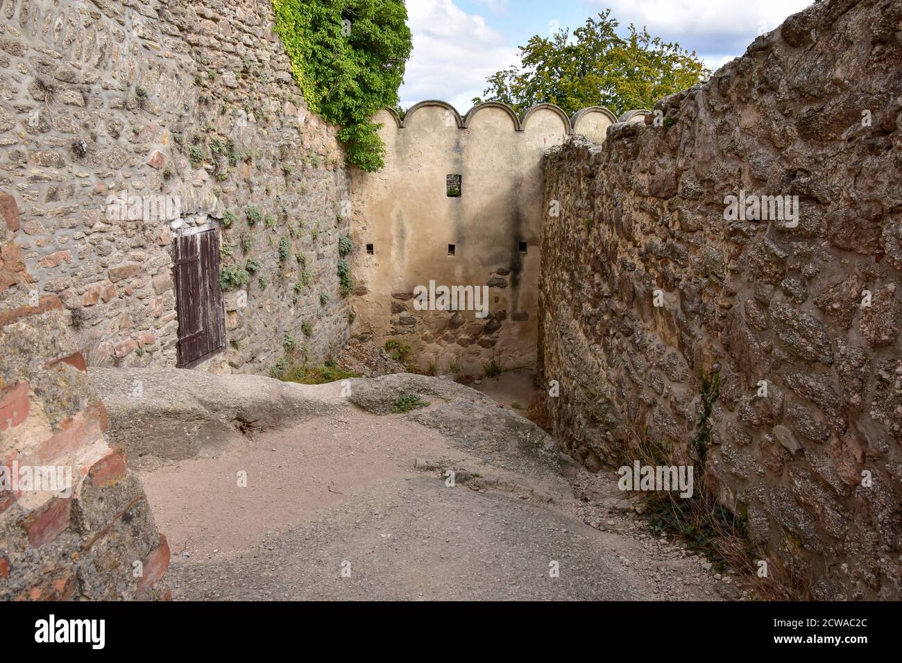 Le rovine del castello di Chojnik, nel Parco Nazionale di Karkonosze in Polonia. Foto Stock