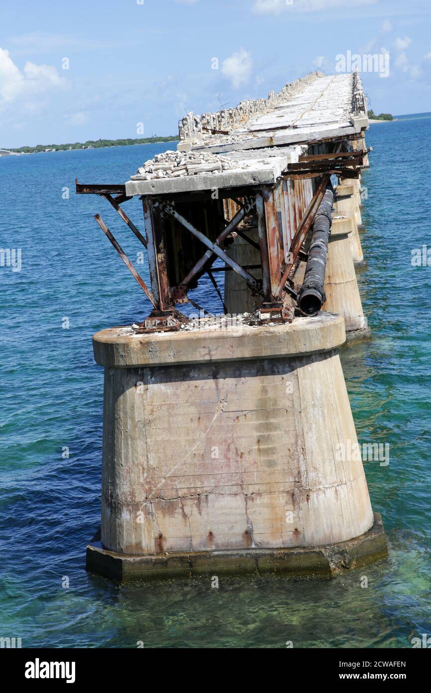 Il vecchio ponte Seven Mile disusato collega le Keys alla terraferma, Key West, Florida, USA Foto Stock