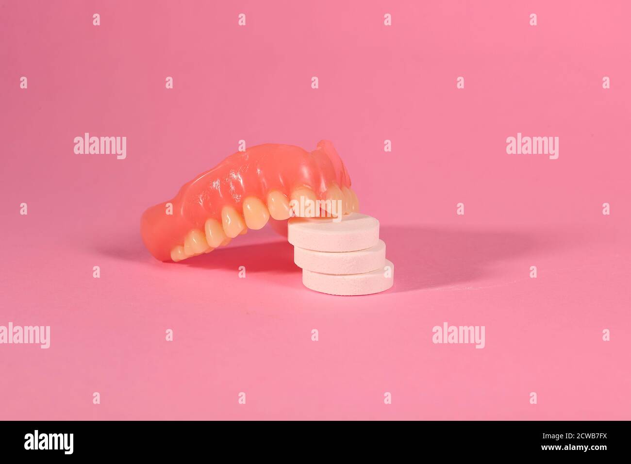 BOBOZHONG 10 Pezzi Denti Finti - Denti Divertenti, Denti Folli Artificiali Per Halloween, Accessori Costume Cosplay, Denti Orribili, Scherzi, Feste - Foto 6