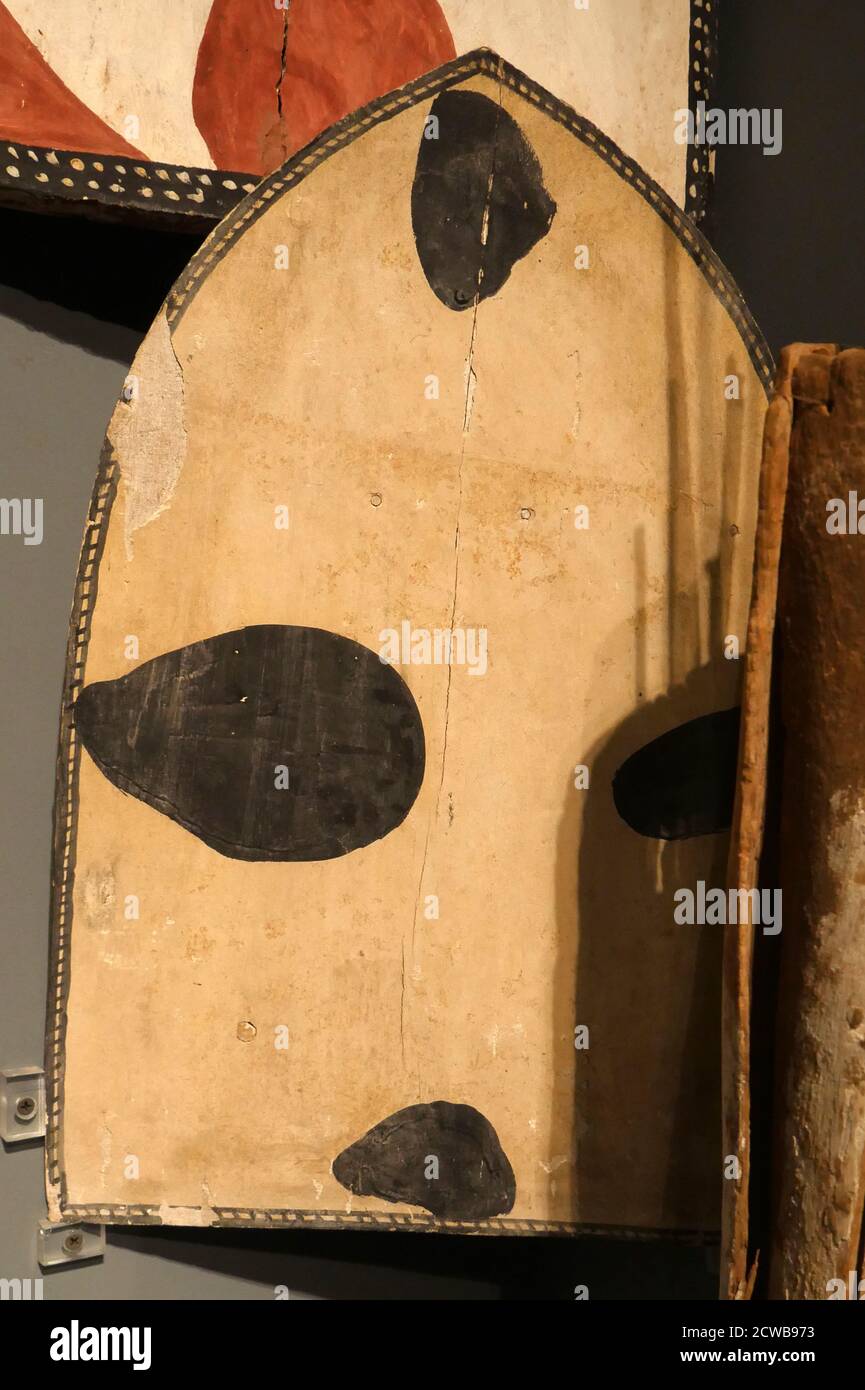 Modello di uno scudo in legno dipinto in pelle di cowhide motivi di Il nuovo Regno Foto Stock