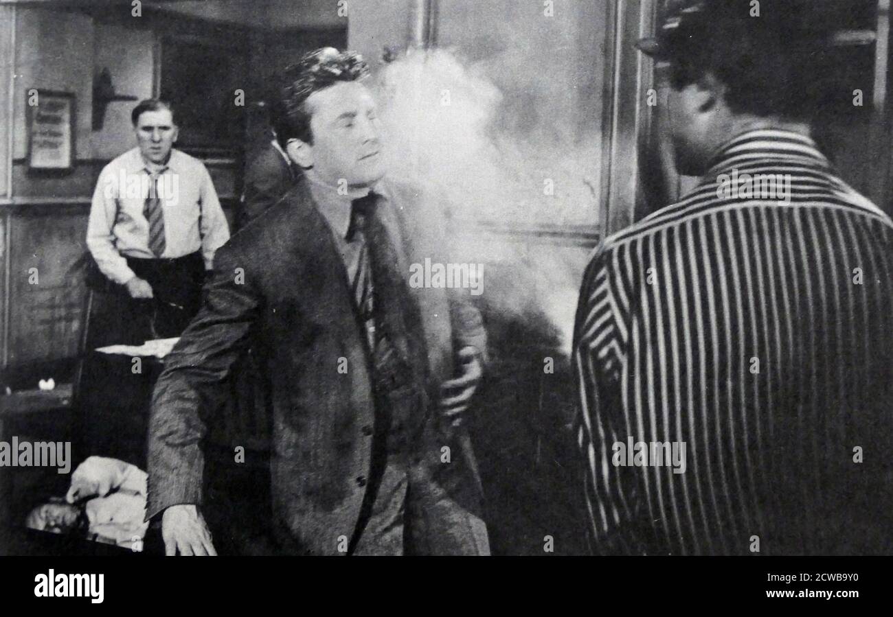 Kirk Douglas nel film 'Detective Story' 1951. Kirk Douglas (Issur Danielovitch Demsky, 9 dicembre 1916 – 5 febbraio 2020) è stato un . Foto Stock