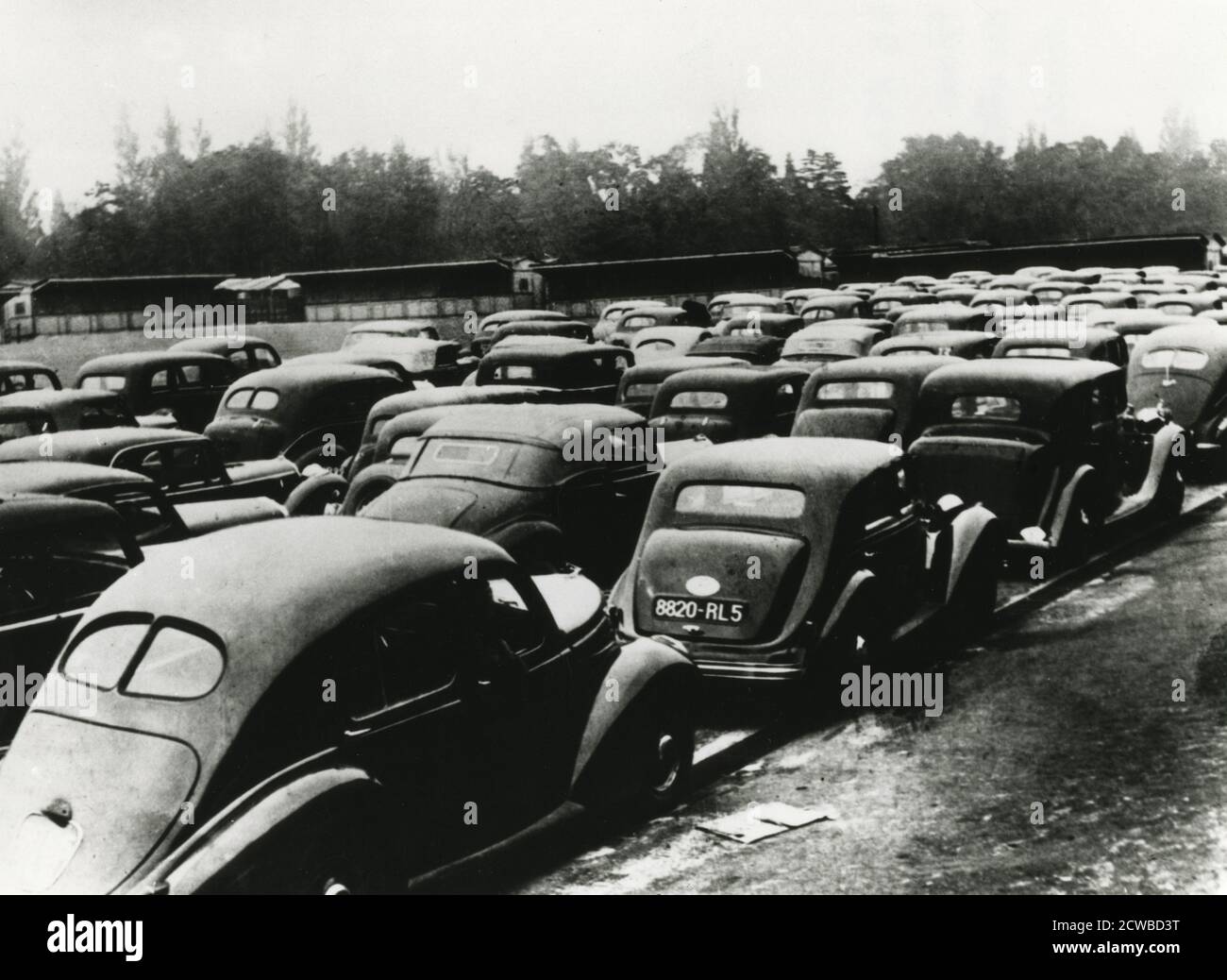 Automobili confiscate dai tedeschi occupanti, Vincennes, Parigi, 1940-1944. Il fotografo è sconosciuto. Foto Stock