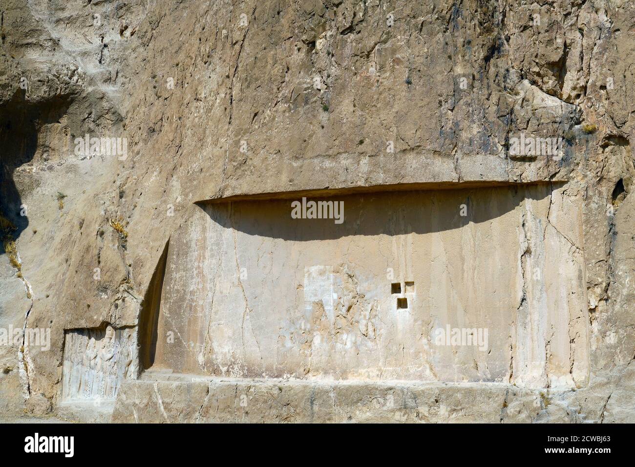 Fotografia di Naqsh-e Rostam, un'antica necropoli a nord-ovest di Persepolis, nella provincia di Fars, Iran Foto Stock