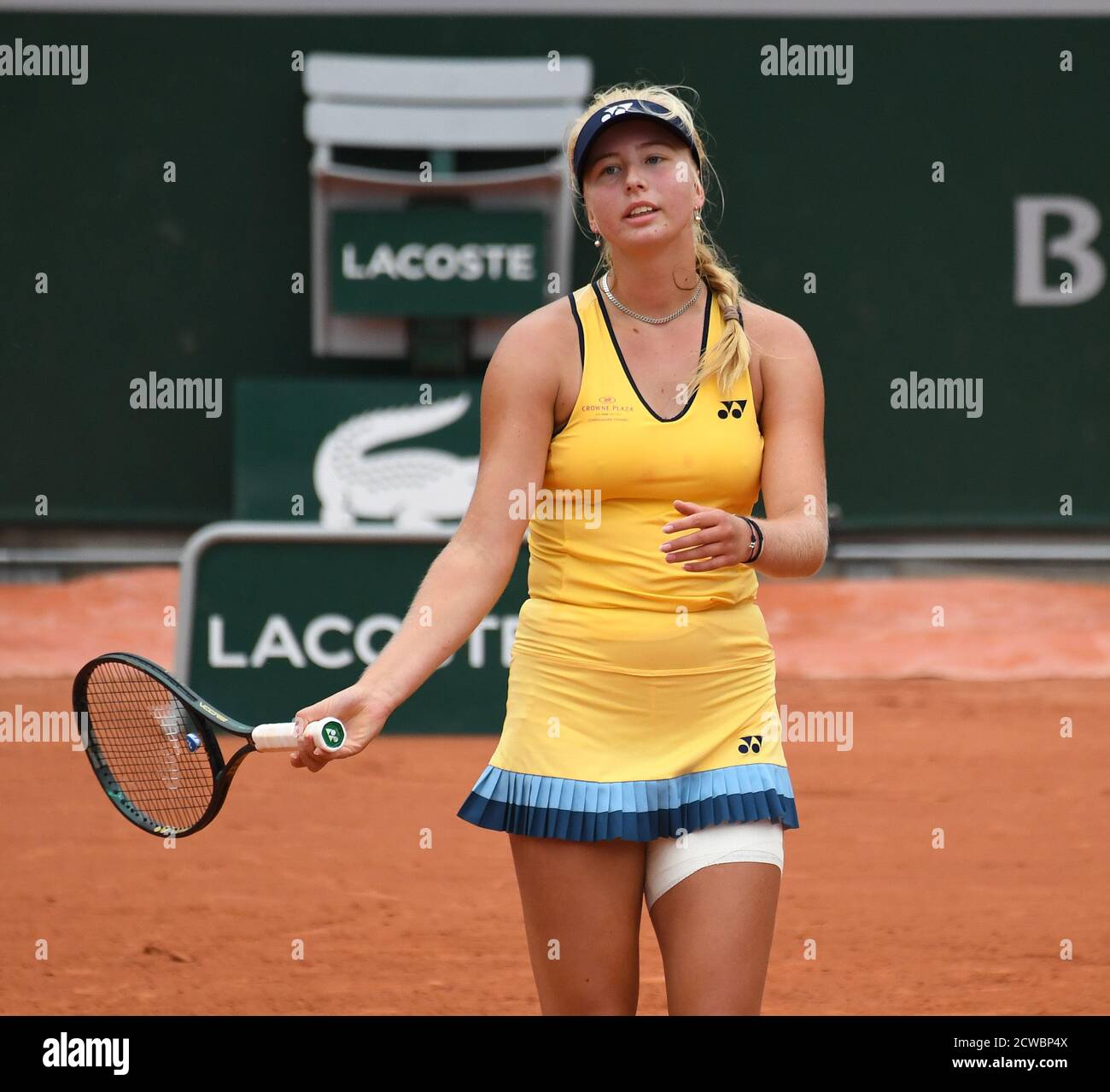 Parigi, Francia. 29 Settembre 2020. Roland Garros Parigi Francese aperto 2020 giorno 3 290920 Clara Tauson (DEN) in prima partita Credit: Roger Parker/Alamy Live News Foto Stock