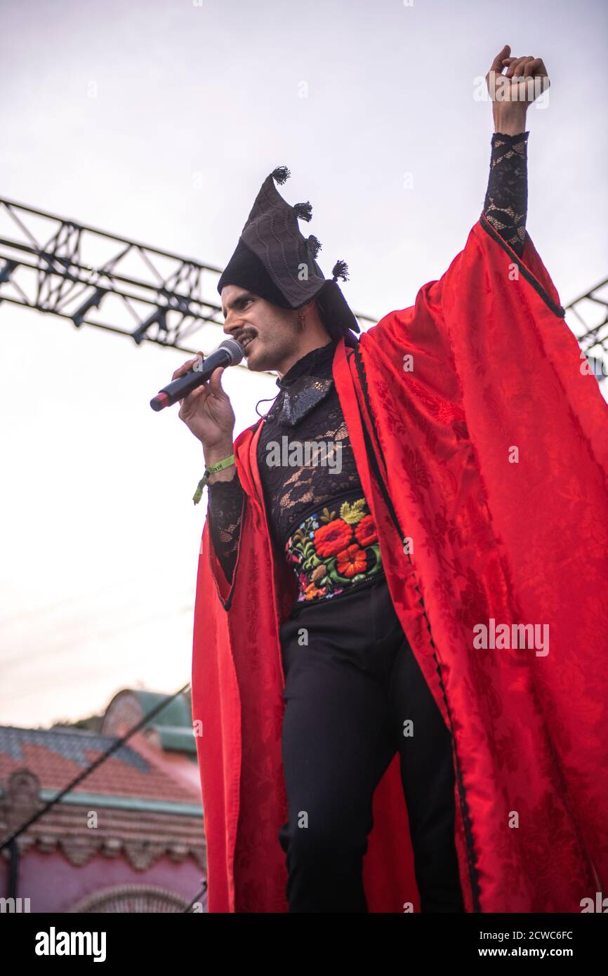 Rodrigo Cuevas si esibisce alla Casa de lAigua (BAM Festival), Barcellona 24 settembre 2020. Fotografo: ALE Espaliat Foto Stock