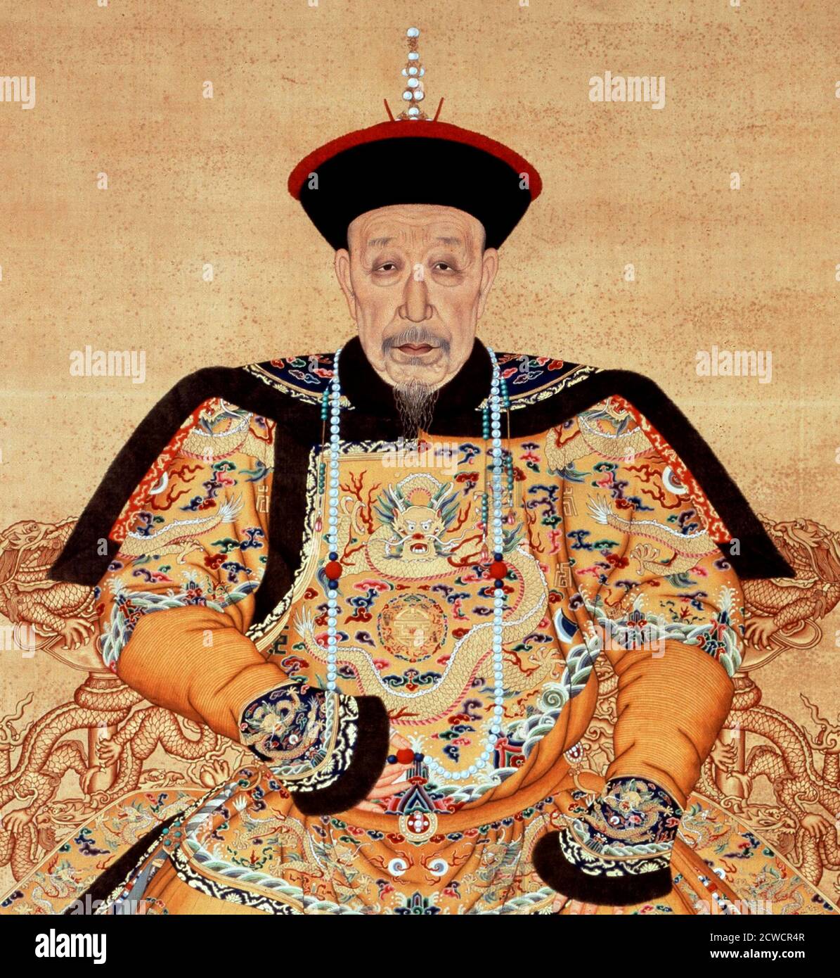 Ritratto dell'Imperatore Qianlong a Court Robe, inchiostro su carta, 1791. L'imperatore Qianlong (1711-1799) fu il sesto imperatore della dinastia Qing in Cina Foto Stock