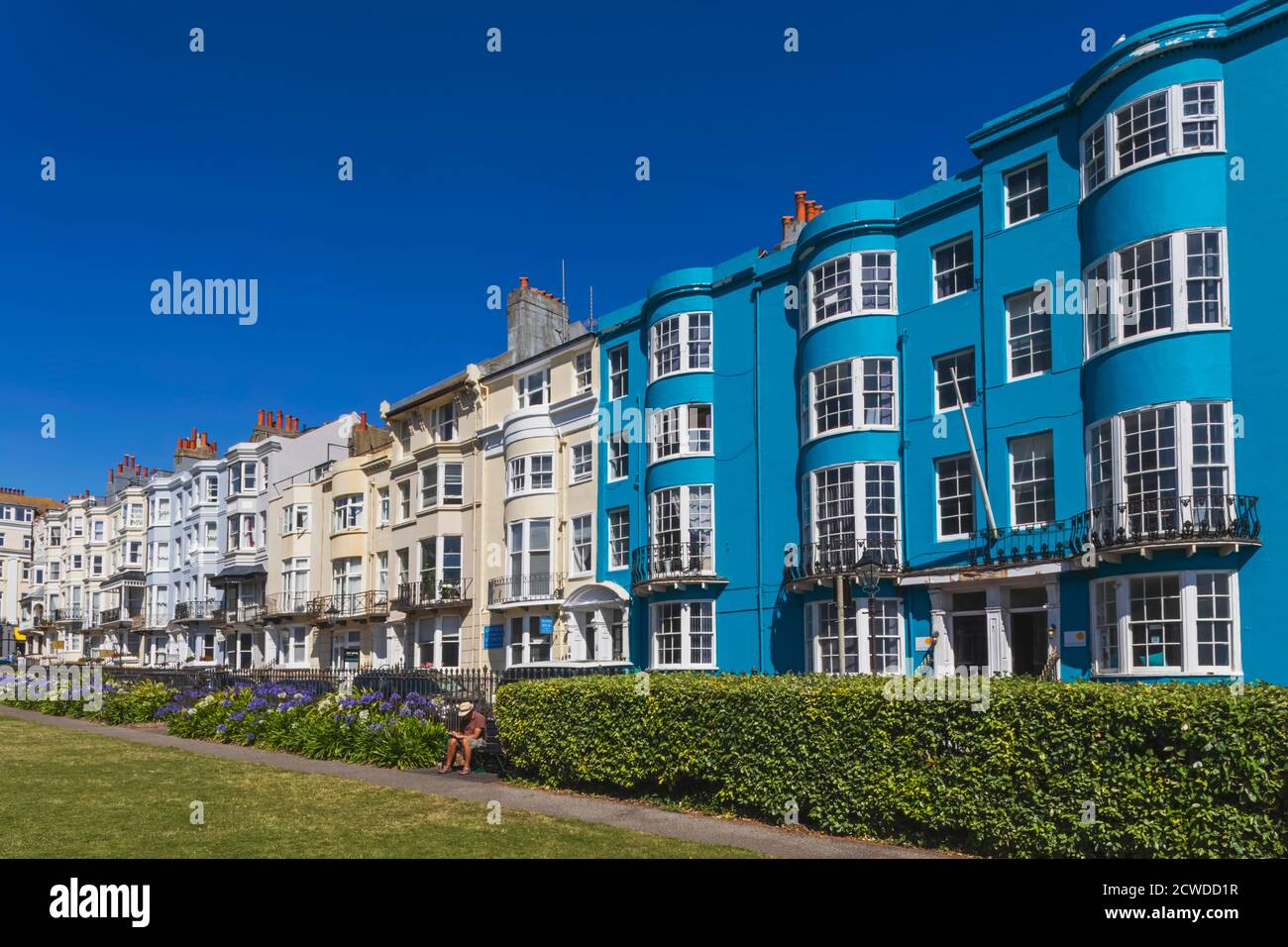 Inghilterra, East Sussex, Brighton, Kemptown, i New Steine Gardens, i colorati hotel e gli edifici residenziali Foto Stock