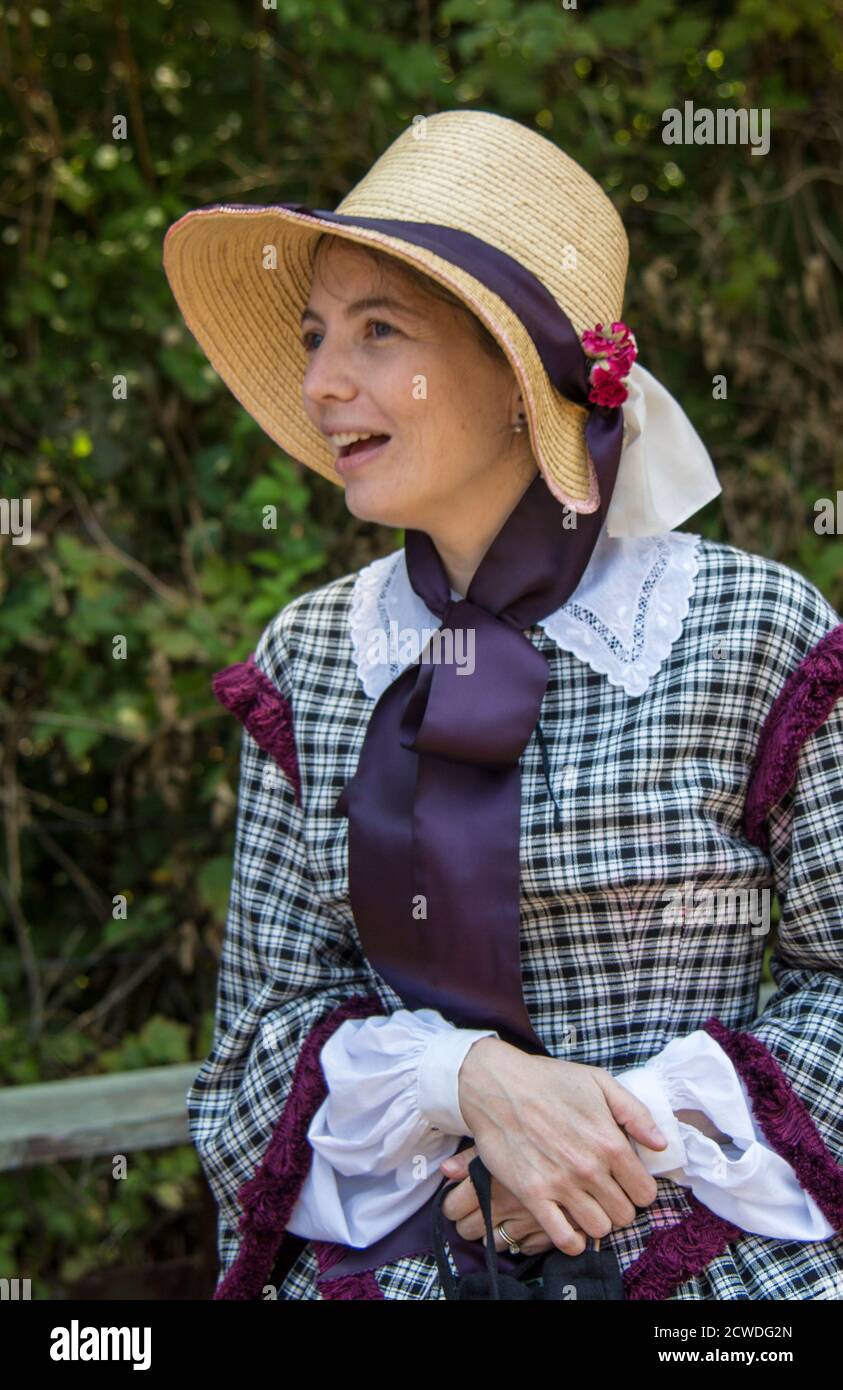 Duncan Mills, Calif - Luglio 14, 2012: la donna nel periodo vestito per la Guerra Civile Americana Foto Stock