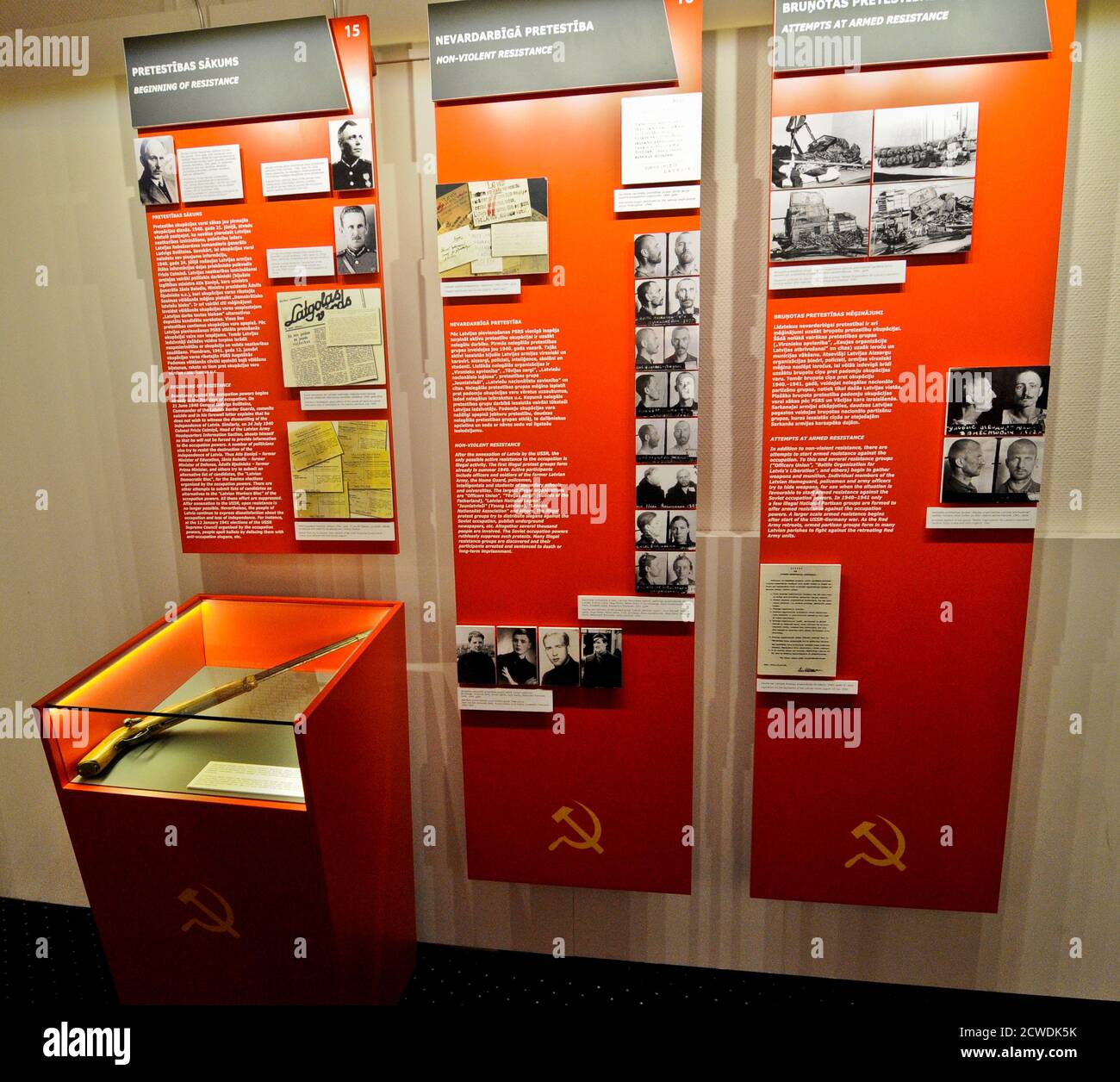 Museo dell'occupazione della Lettonia: Gruppo "incorporazione della Lettonia nell'URSS". Riga Foto Stock