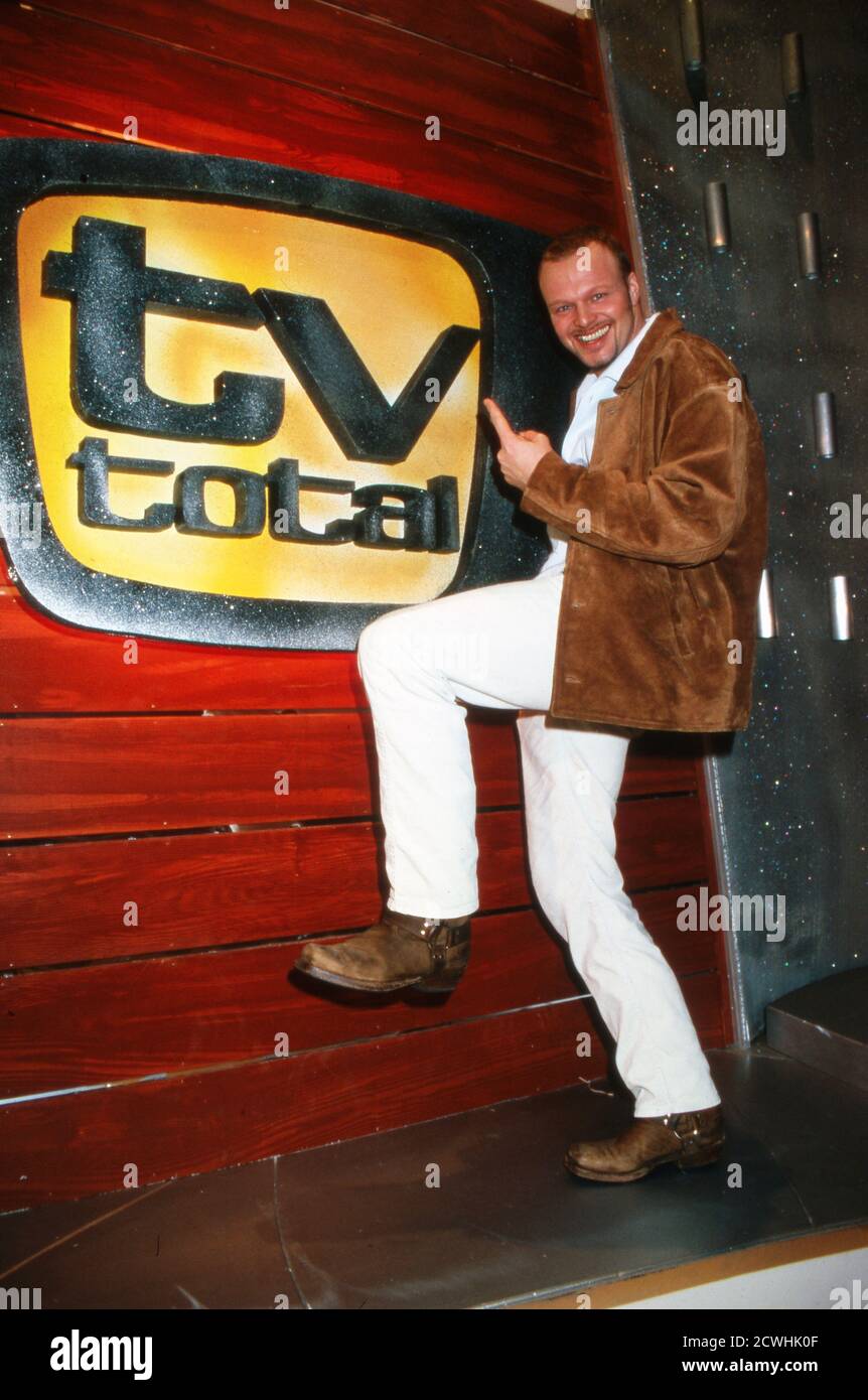 Stefan Raab stellt seine neue Show 'TV Total' beim Sender Pro7 vor, Köln Mülheim, Deutschland 1999. Foto Stock