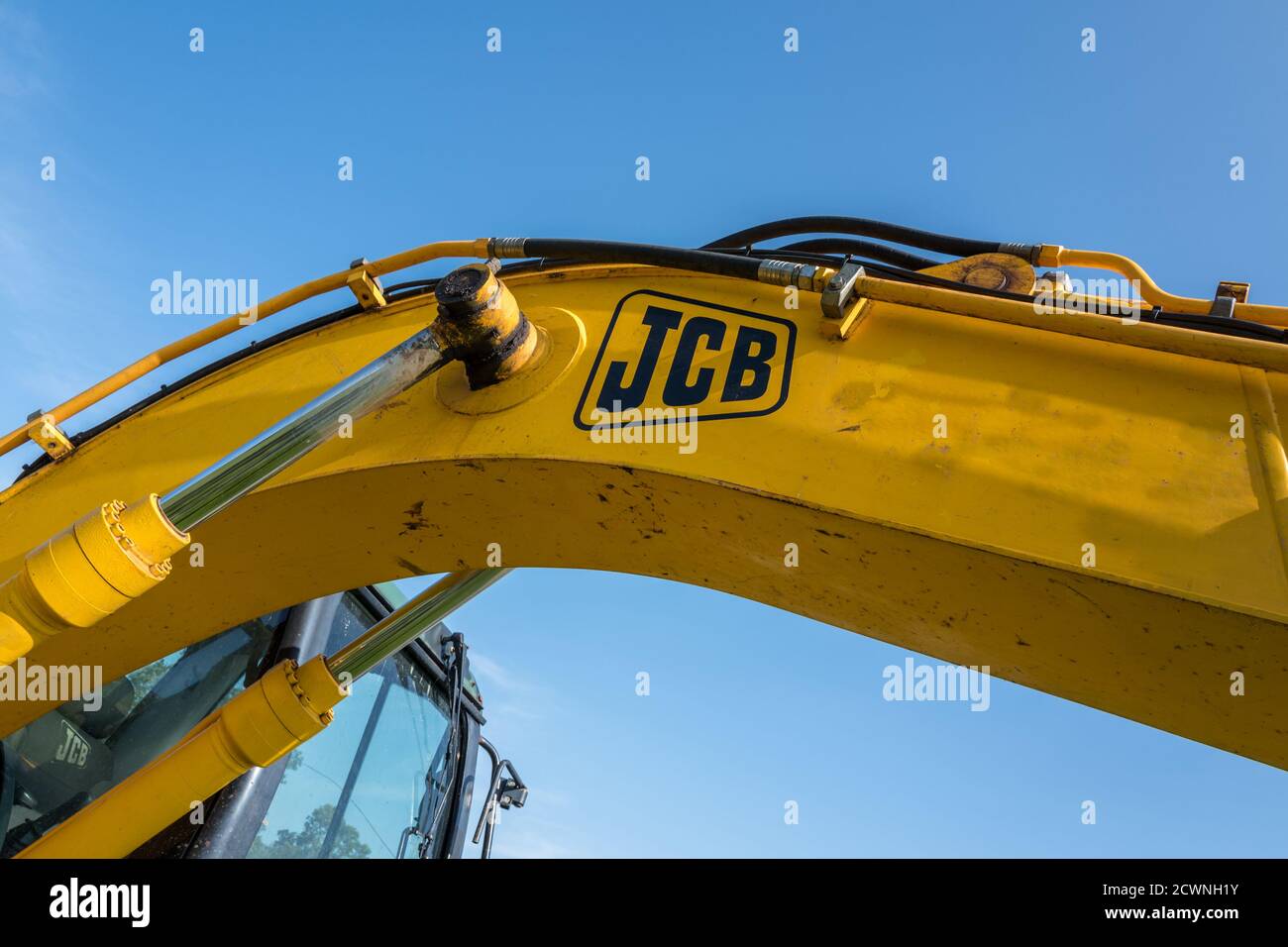 Braccio lungo o braccio di un escavatore JCB. Foto Stock