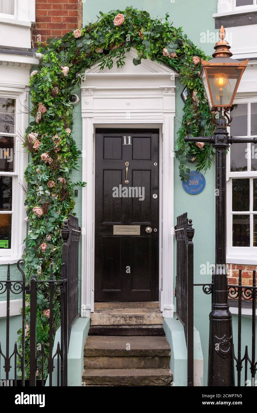 L'ingresso è una casa vittoriana inglese, ora Becketts ristorante, Southsea, Portsmouth Foto Stock