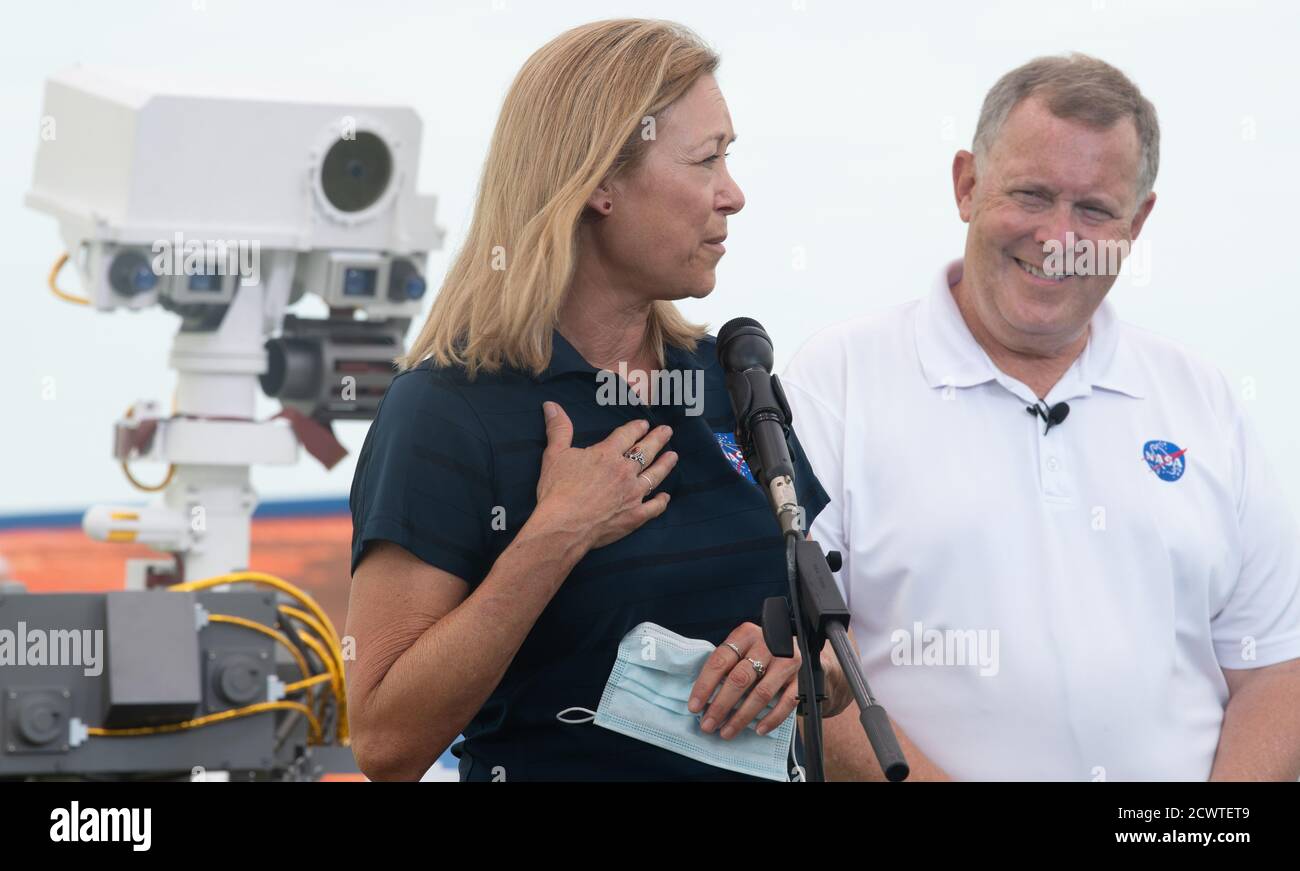 Il 29 luglio 2020, i funzionari della NASA, tra cui il vice amministratore Jim Morhard e il vice direttore del Kennedy Space Center Janet Petro, hanno risposto alle domande dei social media sul rover Mars 2020 Perseverance prima del lancio nel luglio 30. Foto Stock