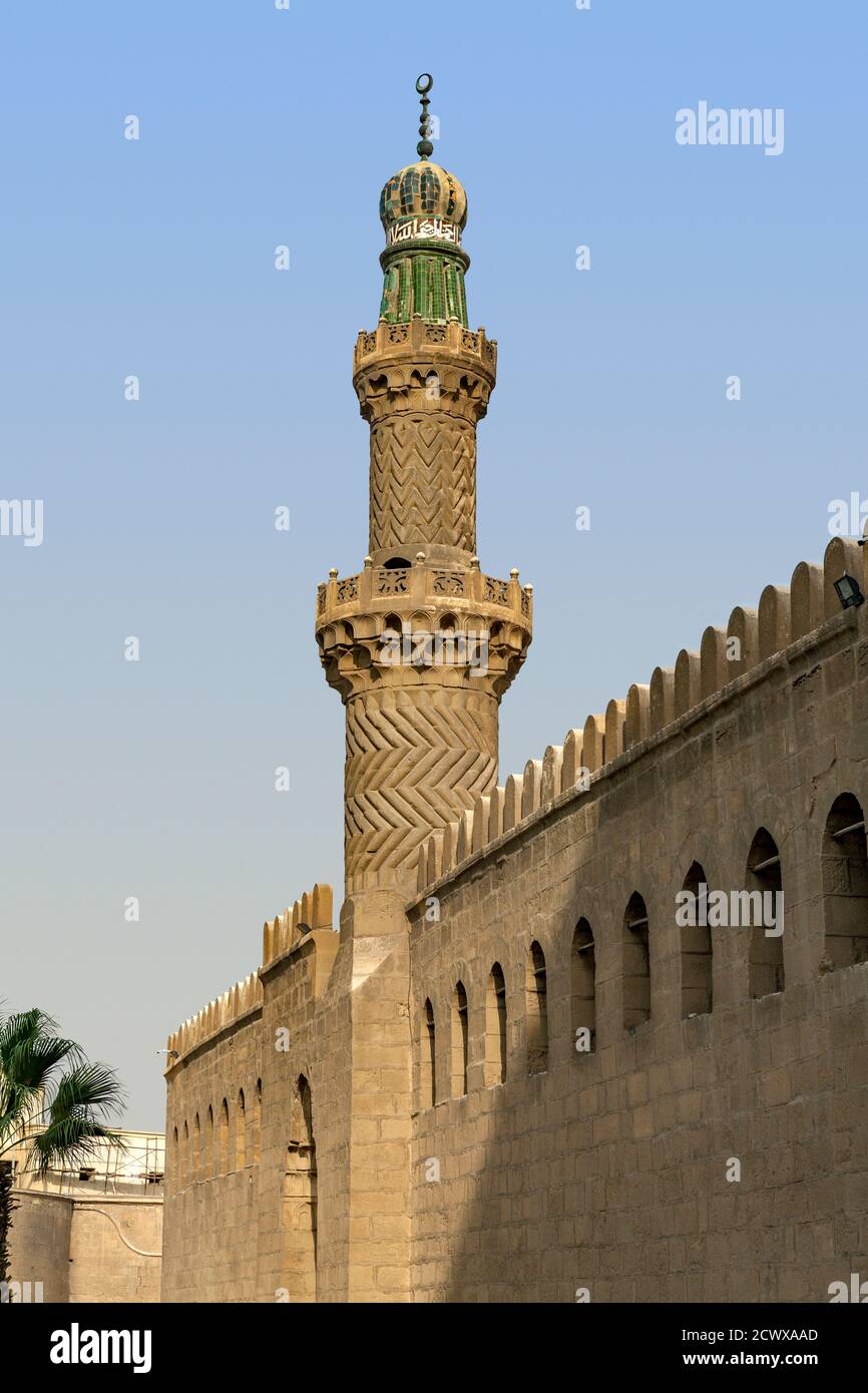 Minareto in stile persiano della Moschea di al-Nasir Muhammad ibn Qalawun, la Cittadella, il Cairo Foto Stock