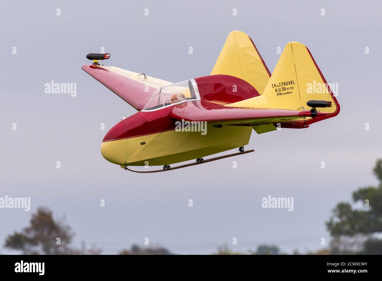 Fauvel AV36 volo aliante ad un drive-in COVID-19 presso la Shuttleworth Collection, Old Warden, Bedfordshire, Regno Unito. Velivolo d'epoca. Stumpy Foto Stock