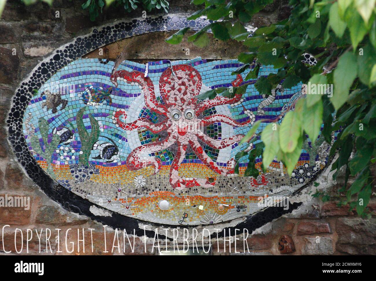 Opere d'arte dei Beatles e John Lennon Peace statue Credit Ian fairfrate/Alamy foto di scorta Foto Stock