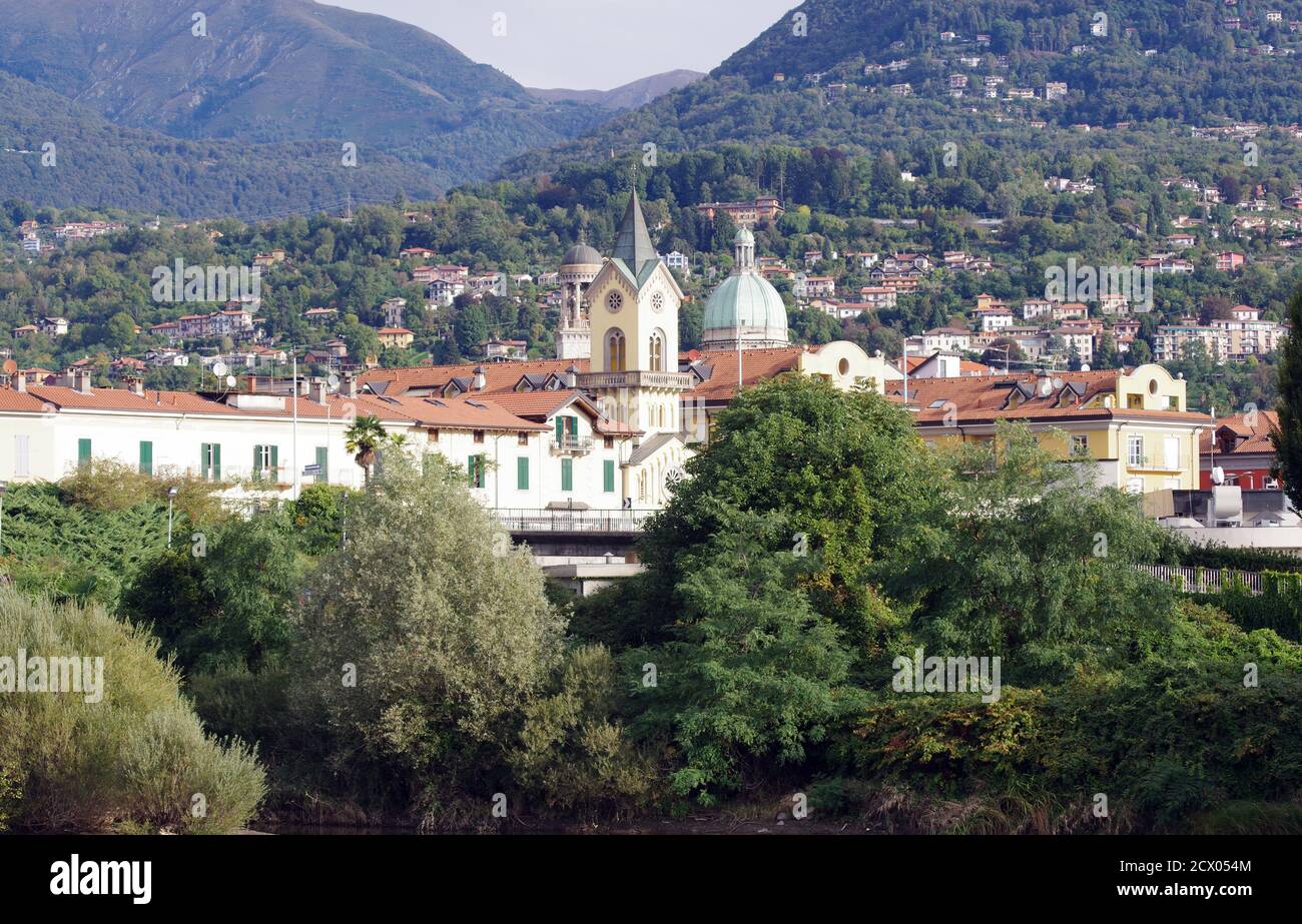 Verbania-Intra, Piemonte, Italia. Città sulle rive del Lago maggiore Foto Stock