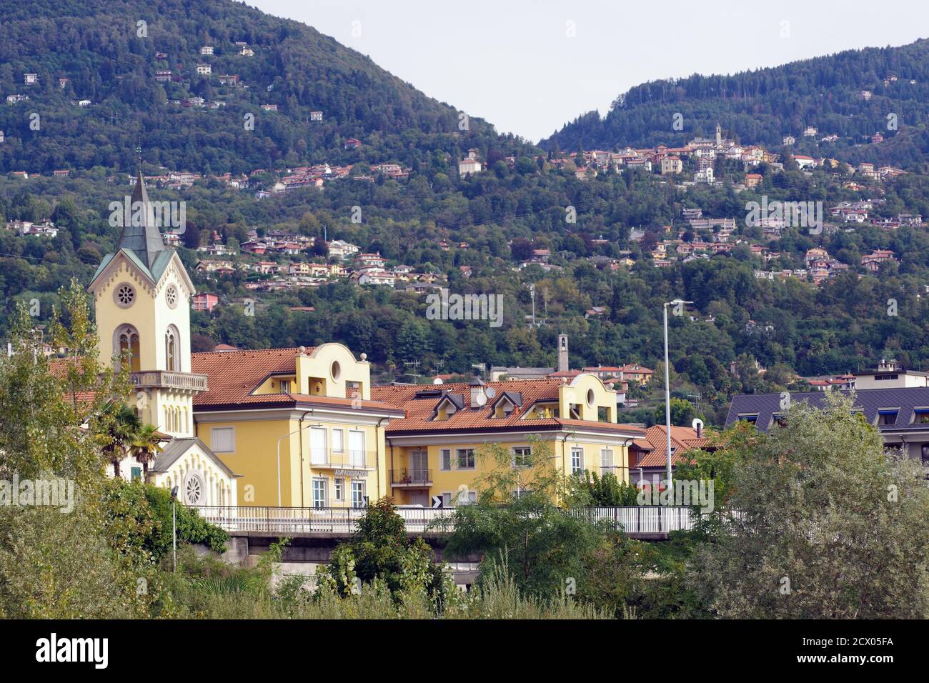 Verbania-Intra, Piemonte, Italia. Città sulle rive del Lago maggiore Foto Stock