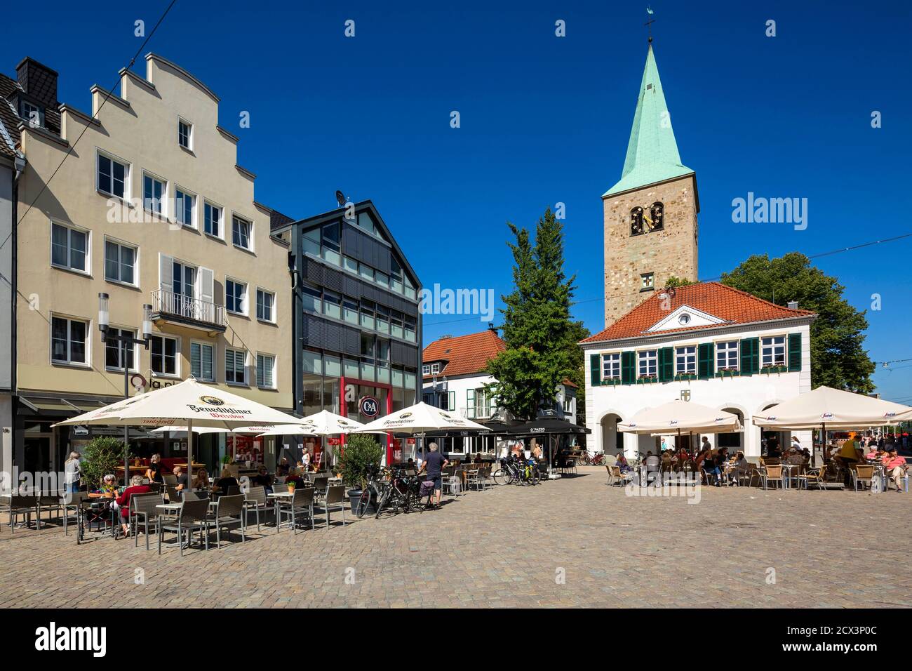 Dorsten, Lippe, Ruhrgebiet, Naturpark Hohe Mark Westmuensterland, Muensterland, Westfalen, Nordrhein-Westfalen, NRW, Marktplatz, Kirche St. Agatha, ka Foto Stock